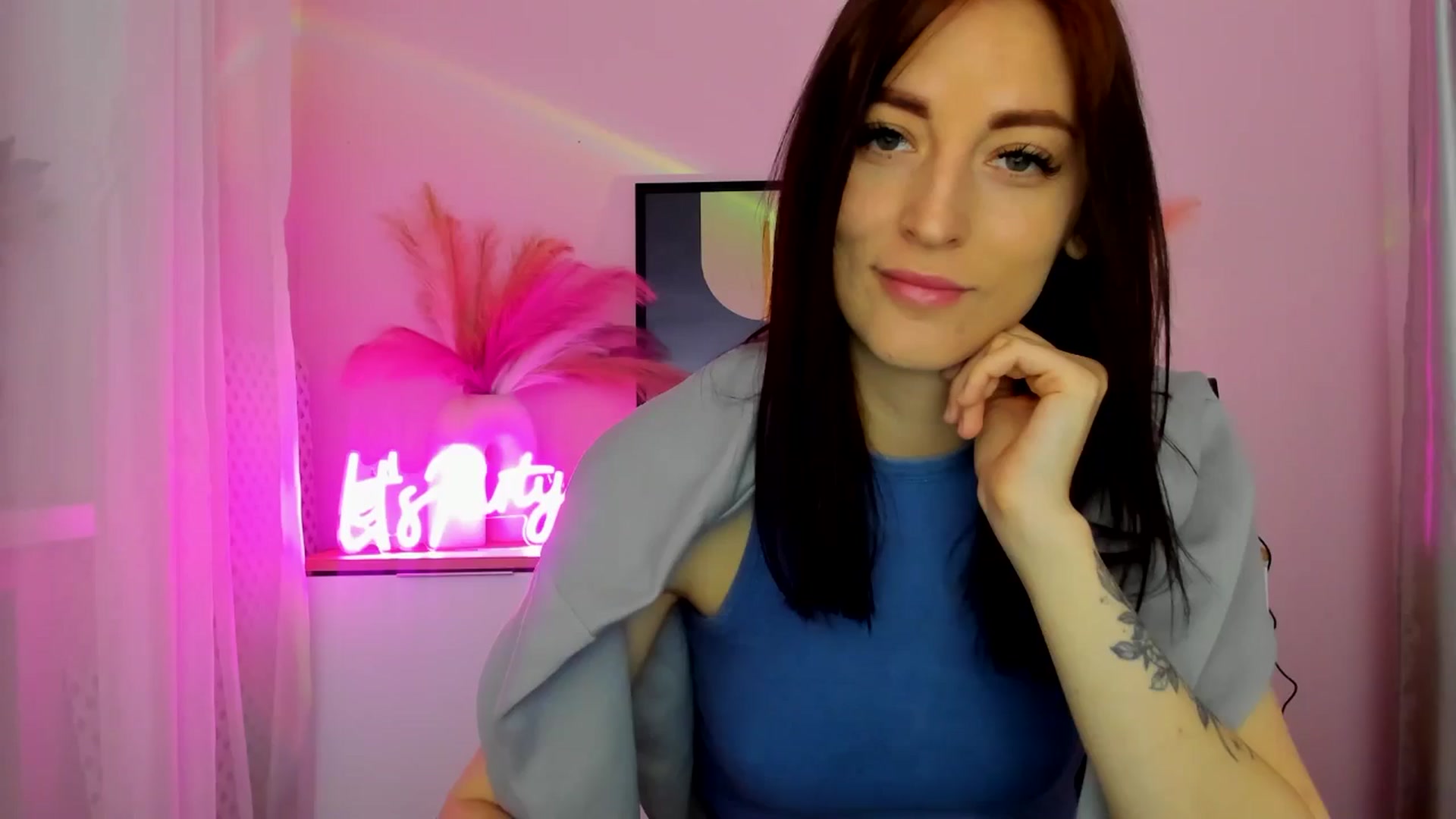 Gallery image thumbnail from KiiraDream's myfreecams stream on, 04/30/2025, 09:10 image 4 of 20