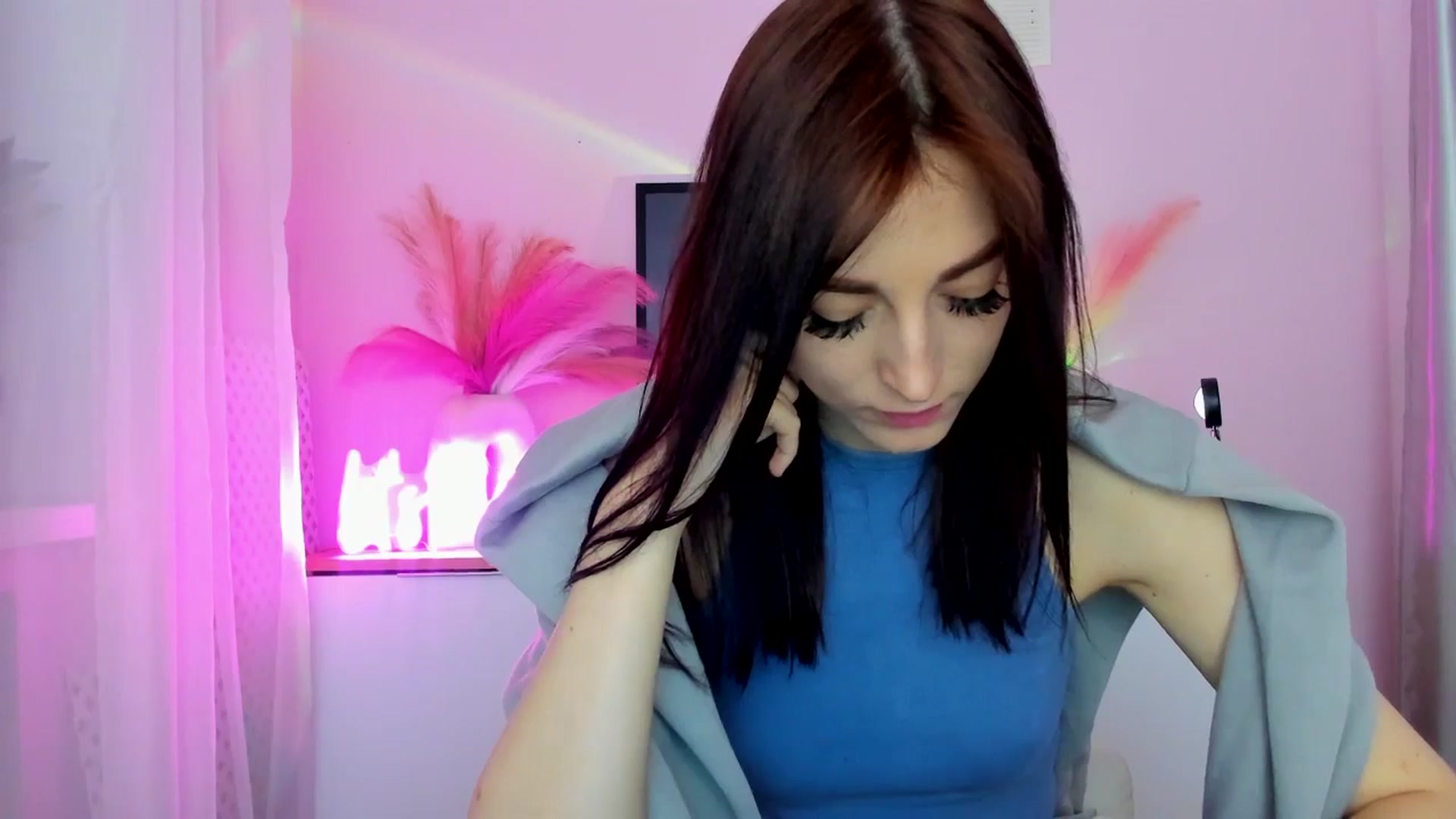 Gallery image thumbnail from KiiraDream's myfreecams stream on, 04/30/2025, 09:10 image 2 of 20