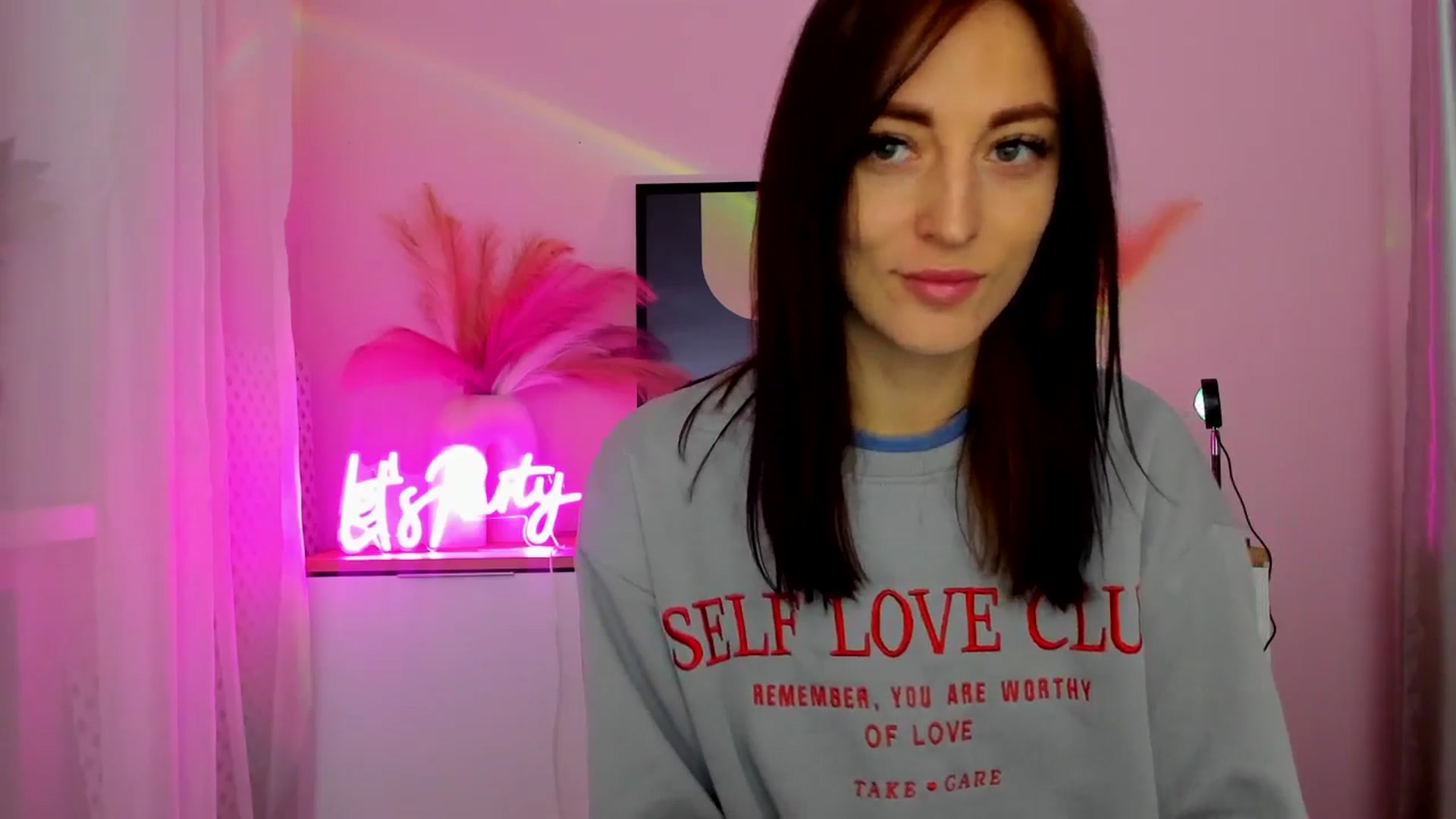 Gallery image thumbnail from KiiraDream's myfreecams stream on, 04/30/2025, 10:31 image 20 of 20