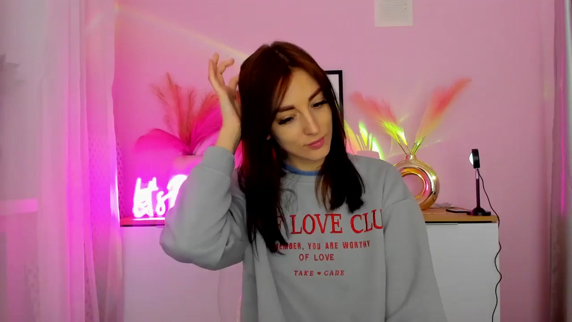 Gallery image thumbnail from KiiraDream's myfreecams stream on, 04/30/2025, 10:31 image 15 of 20
