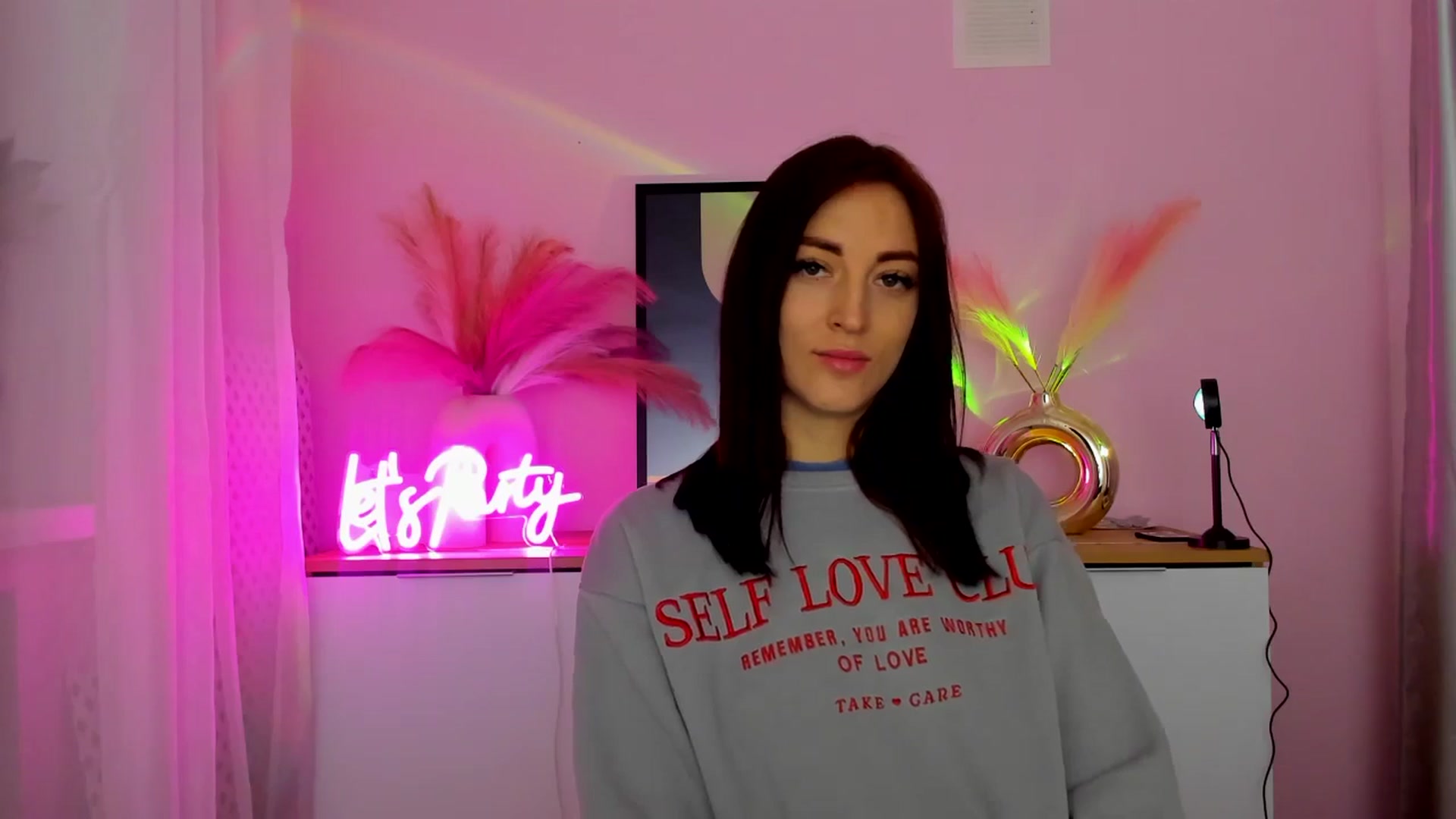 Gallery image thumbnail from KiiraDream's myfreecams stream on, 04/30/2025, 10:31 image 6 of 20