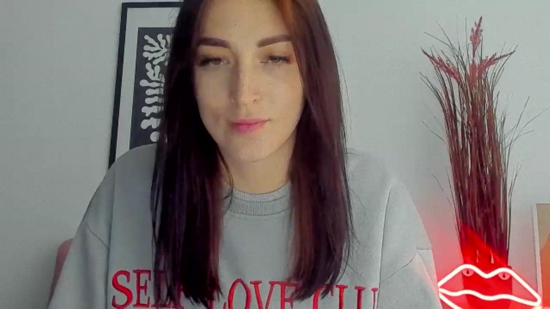 Gallery image thumbnail from KiiraDream's myfreecams stream on, 05/05/2025, 12:23 image 2 of 20