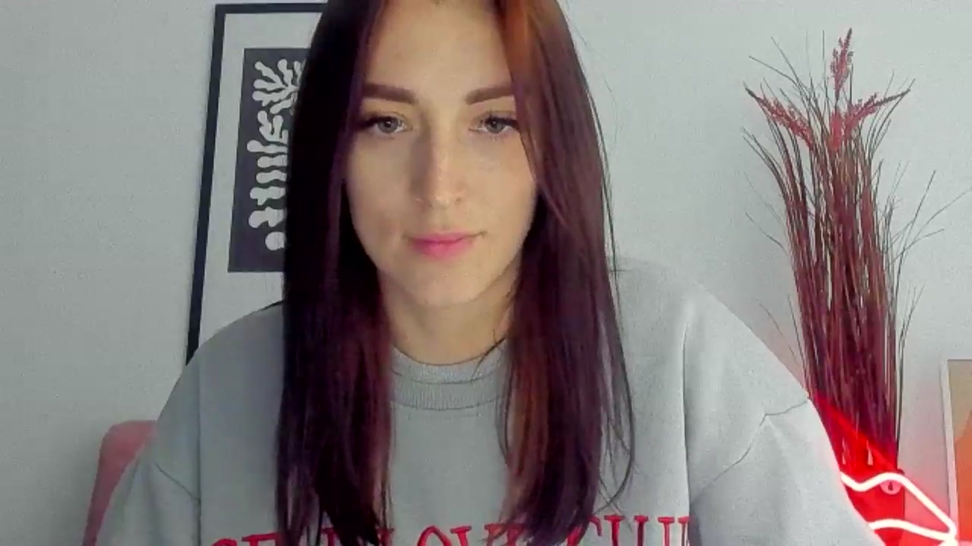Gallery image thumbnail from KiiraDream's myfreecams stream on, 05/05/2025, 12:23 image 12 of 20