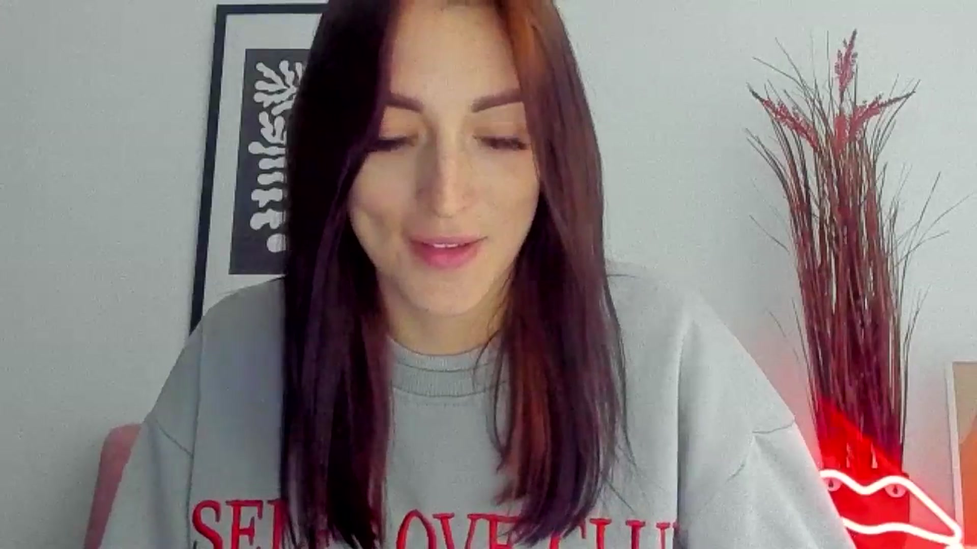 Gallery image thumbnail from KiiraDream's myfreecams stream on, 05/05/2025, 12:23 image 11 of 20