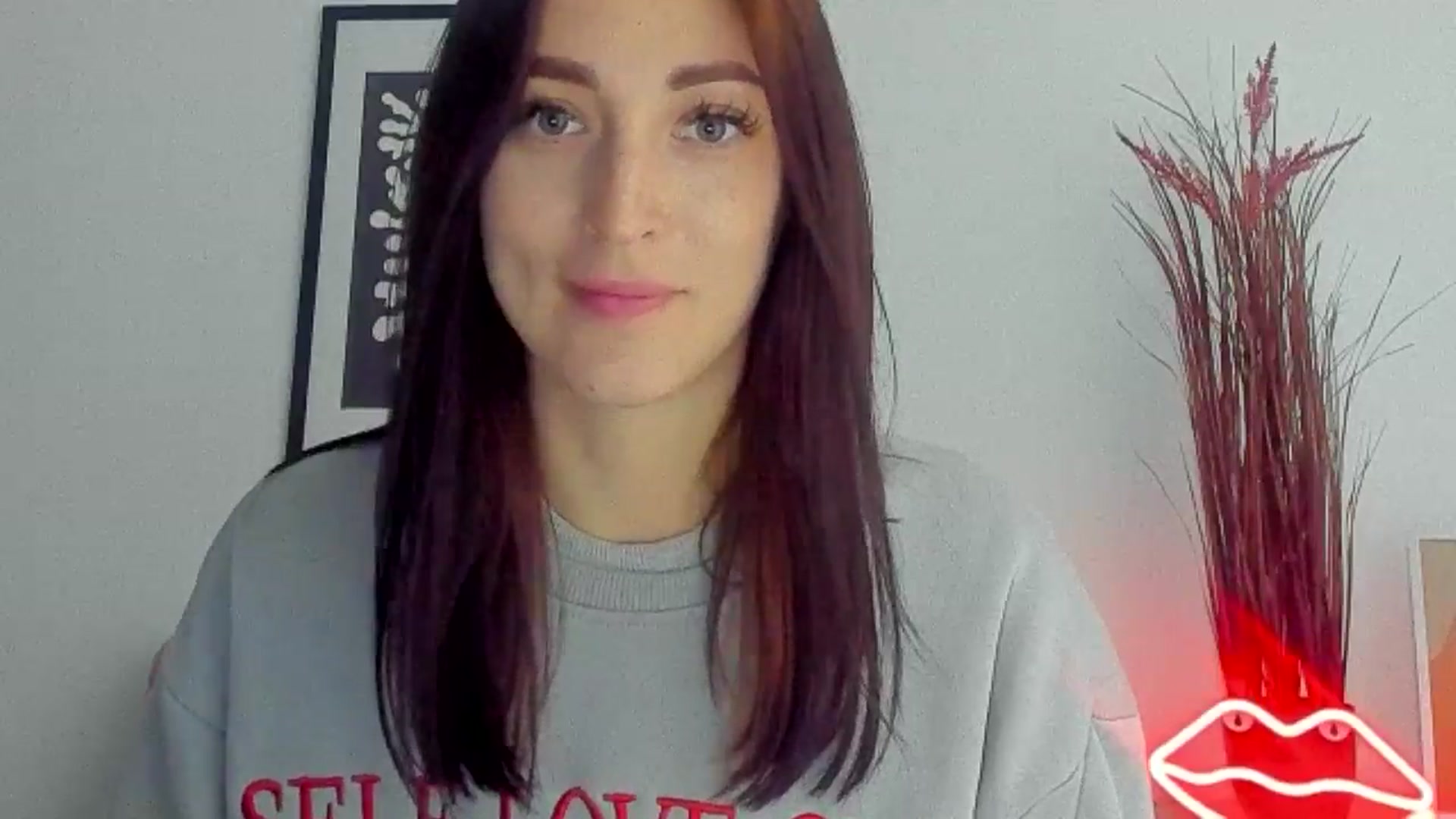 Gallery image thumbnail from KiiraDream's myfreecams stream on, 05/05/2025, 12:23 image 7 of 20