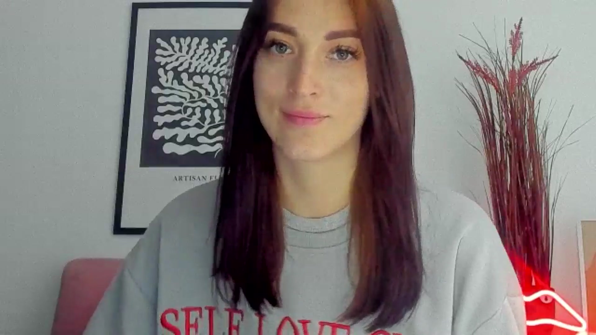 Gallery image thumbnail from KiiraDream's myfreecams stream on, 05/05/2025, 12:54 image 11 of 20