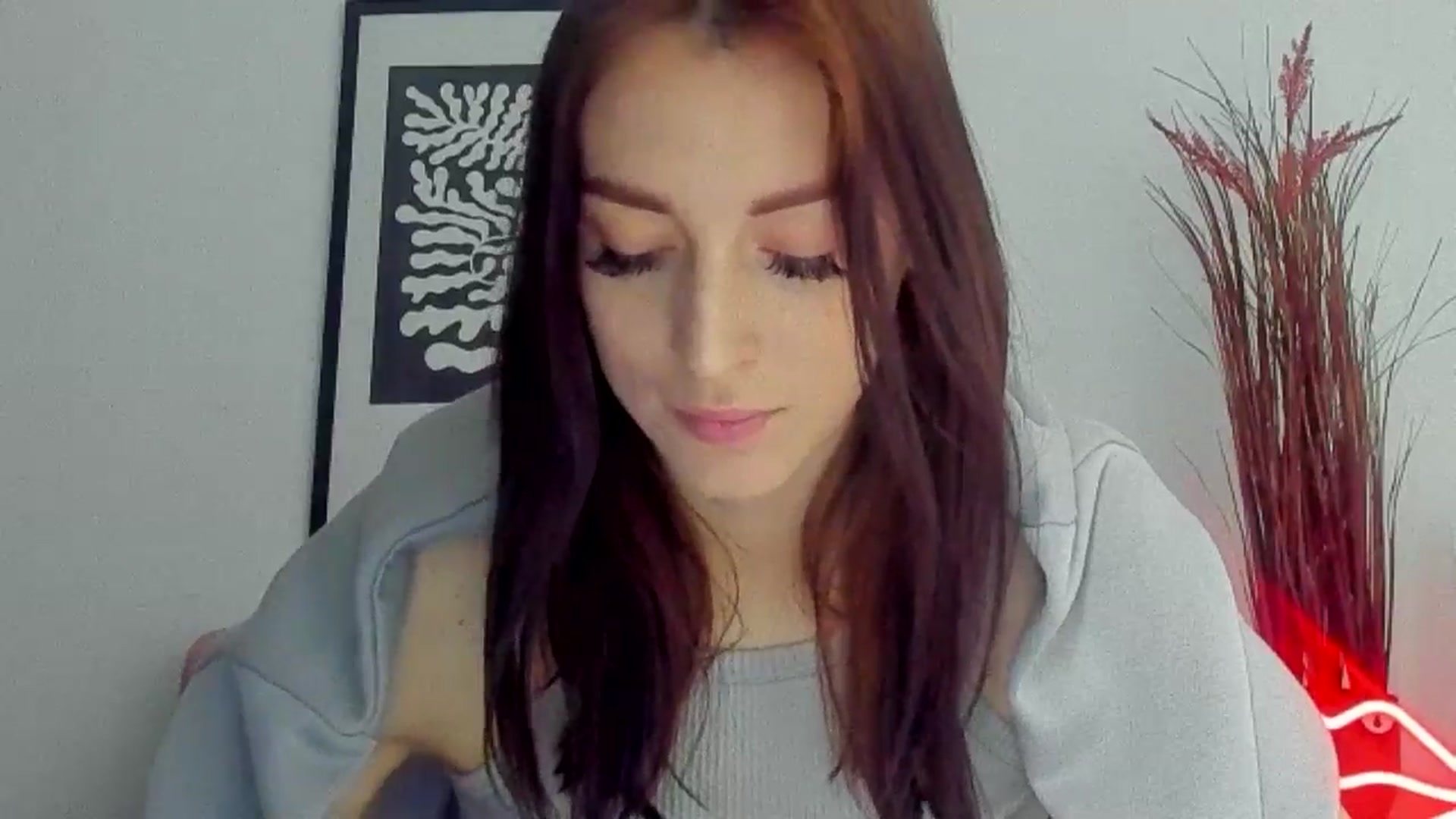 Gallery image thumbnail from KiiraDream's myfreecams stream on, 05/06/2025, 08:59 image 10 of 20