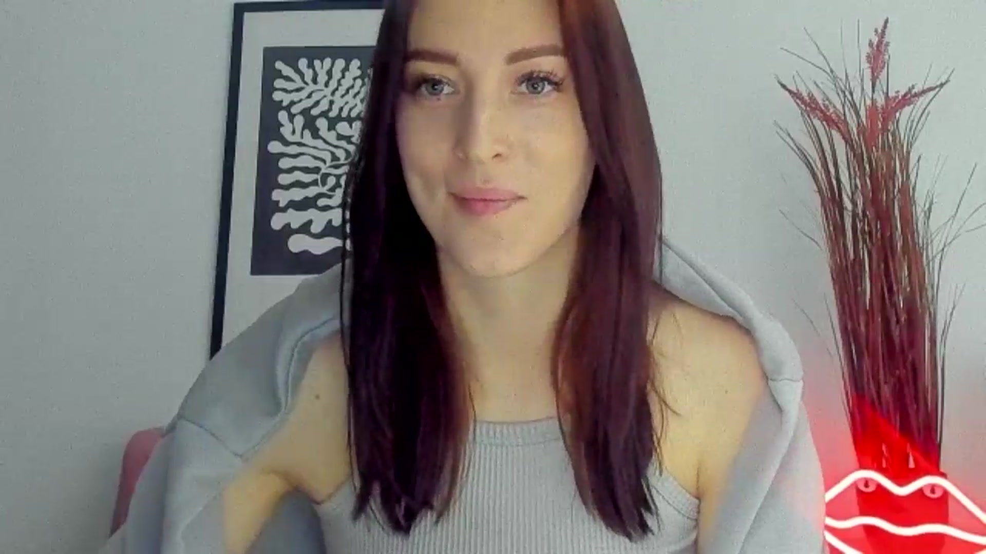 Gallery image thumbnail from KiiraDream's myfreecams stream on, 05/06/2025, 08:59 image 18 of 20