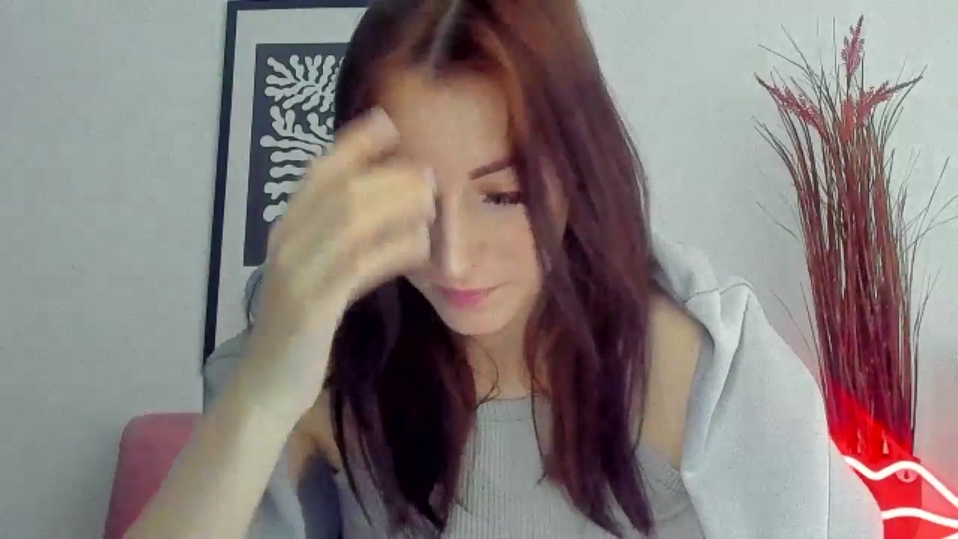 Gallery image thumbnail from KiiraDream's myfreecams stream on, 05/06/2025, 08:59 image 12 of 20
