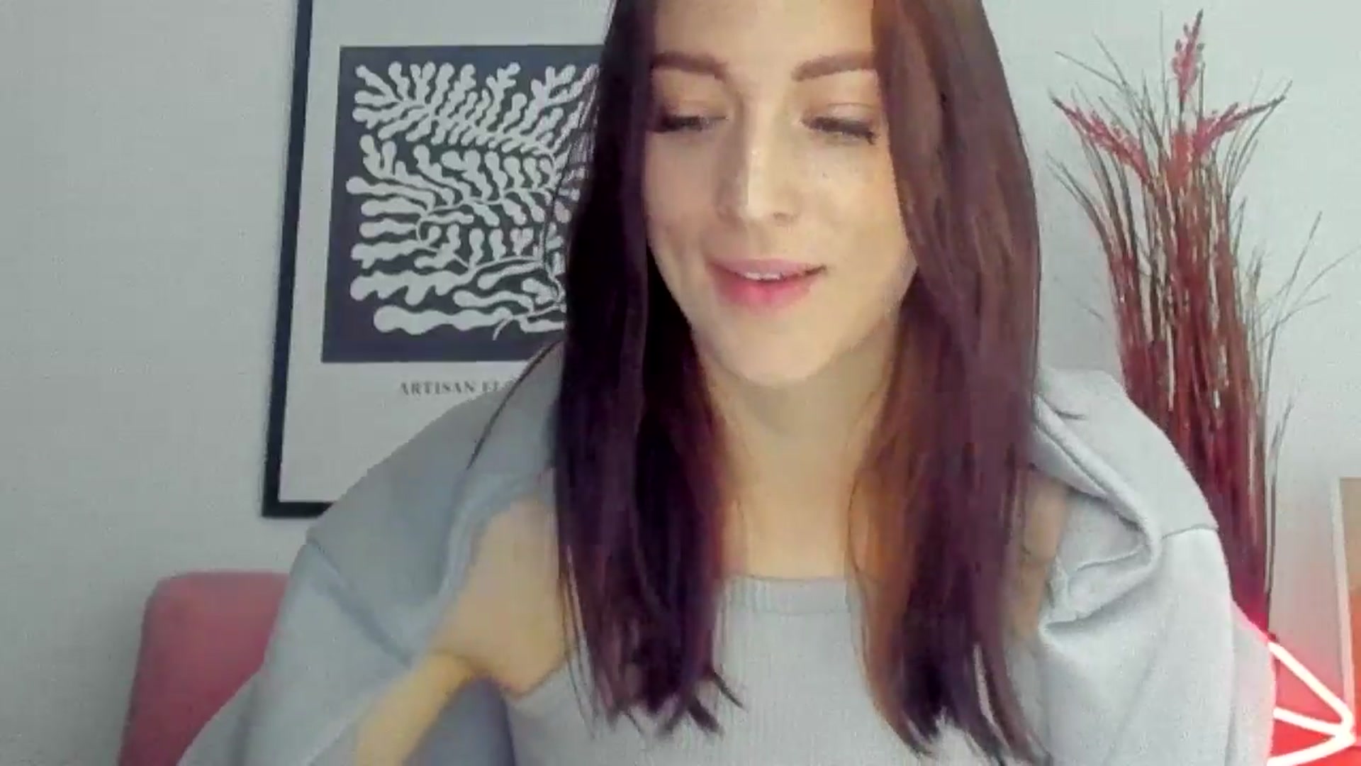 Gallery image thumbnail from KiiraDream's myfreecams stream on, 05/06/2025, 09:44 image 12 of 20