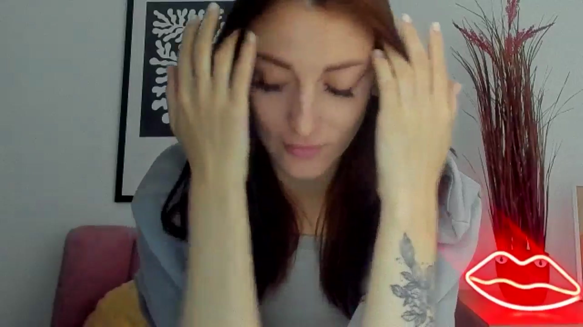Gallery image thumbnail from KiiraDream's myfreecams stream on, 05/06/2025, 10:37 image 20 of 20