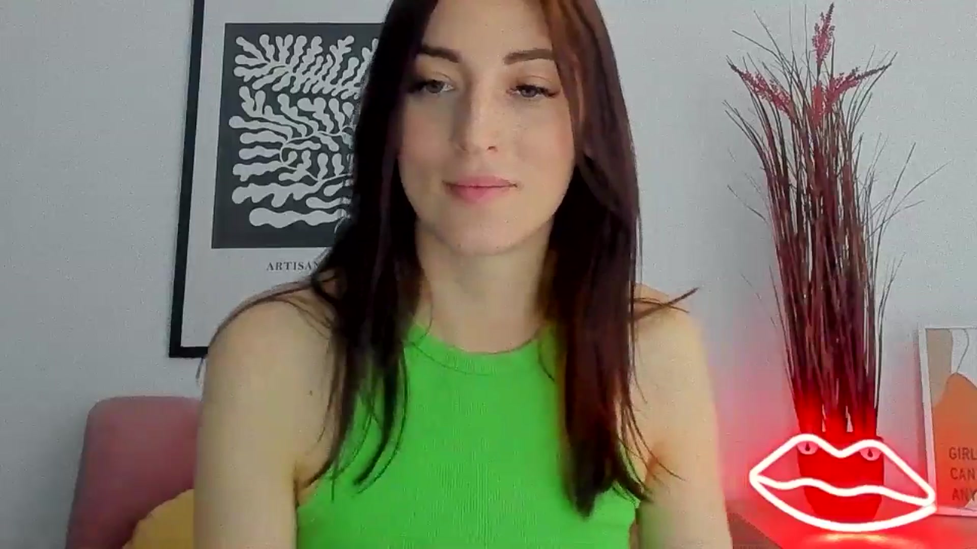 Gallery image thumbnail from KiiraDream's myfreecams stream on, 05/07/2025, 11:12 image 16 of 20