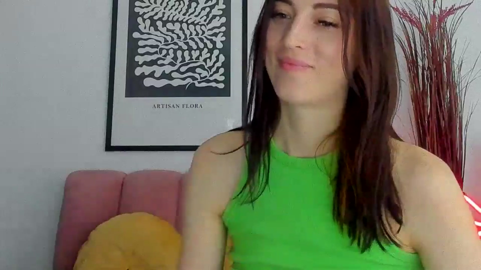 Gallery image thumbnail from KiiraDream's myfreecams stream on, 05/07/2025, 12:04 image 5 of 20