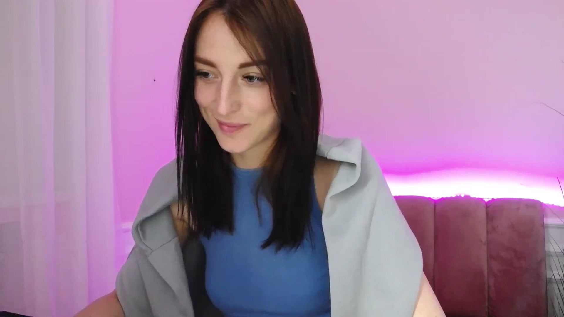 Gallery image thumbnail from KiiraDream's myfreecams stream on, 05/11/2025, 11:19 image 3 of 20