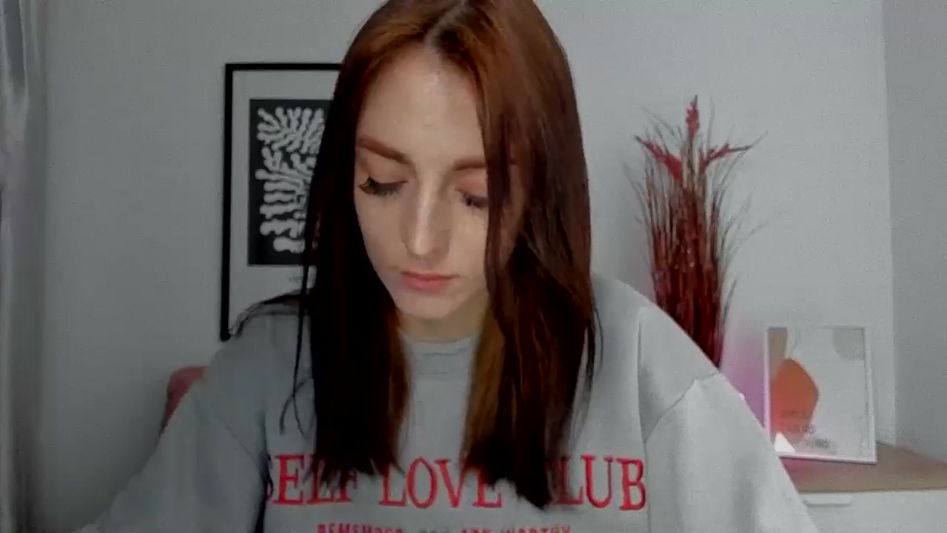 Gallery image thumbnail from KiiraDream's myfreecams stream on, 05/12/2025, 09:53 image 16 of 20