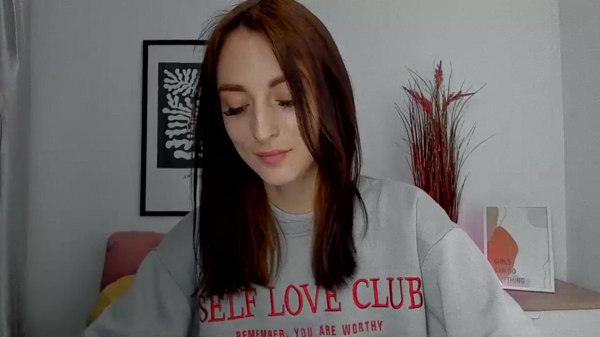 Gallery image thumbnail from KiiraDream's myfreecams stream on, 05/12/2025, 09:53 image 7 of 20