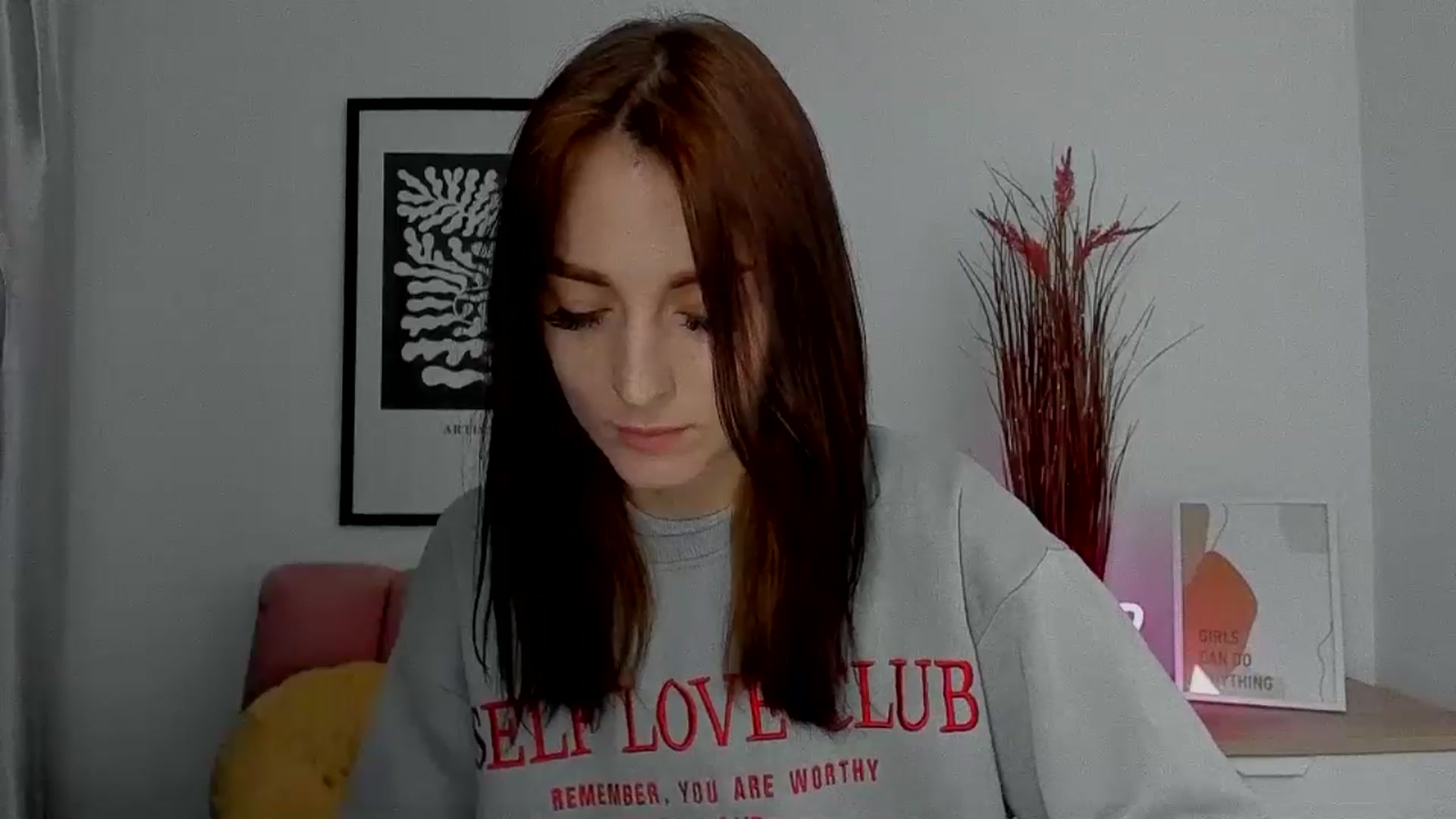 Gallery image thumbnail from KiiraDream's myfreecams stream on, 05/12/2025, 09:53 image 3 of 20