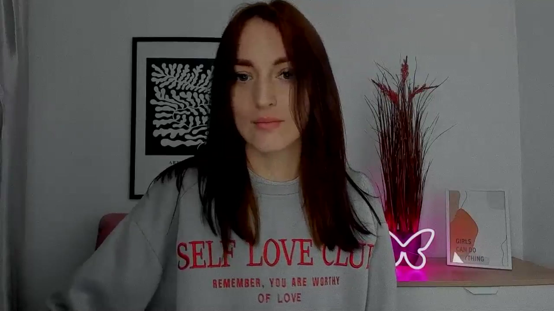 Gallery image thumbnail from KiiraDream's myfreecams stream on, 05/12/2025, 09:53 image 10 of 20
