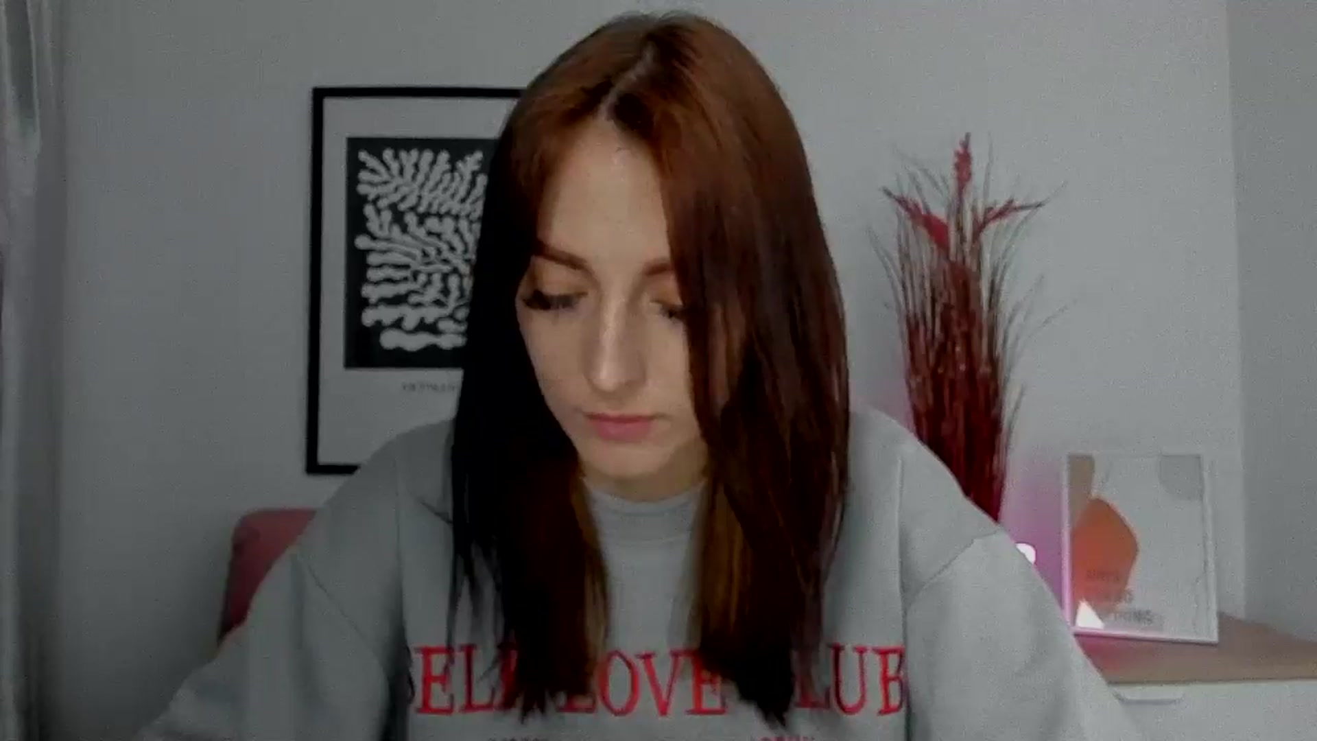 Gallery image thumbnail from KiiraDream's myfreecams stream on, 05/12/2025, 12:01 image 18 of 20
