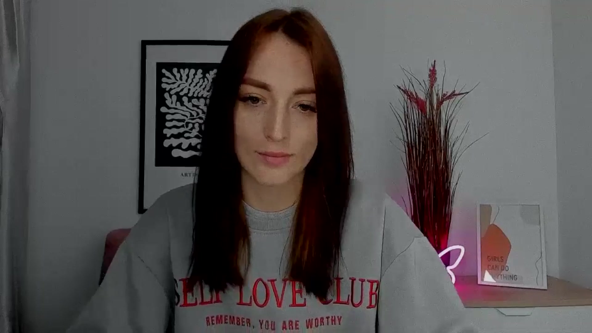 Gallery image thumbnail from KiiraDream's myfreecams stream on, 05/12/2025, 12:01 image 20 of 20