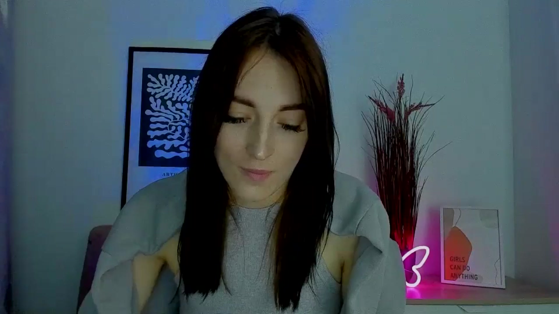 Gallery image thumbnail from KiiraDream's myfreecams stream on, 05/13/2025, 09:45 image 8 of 20