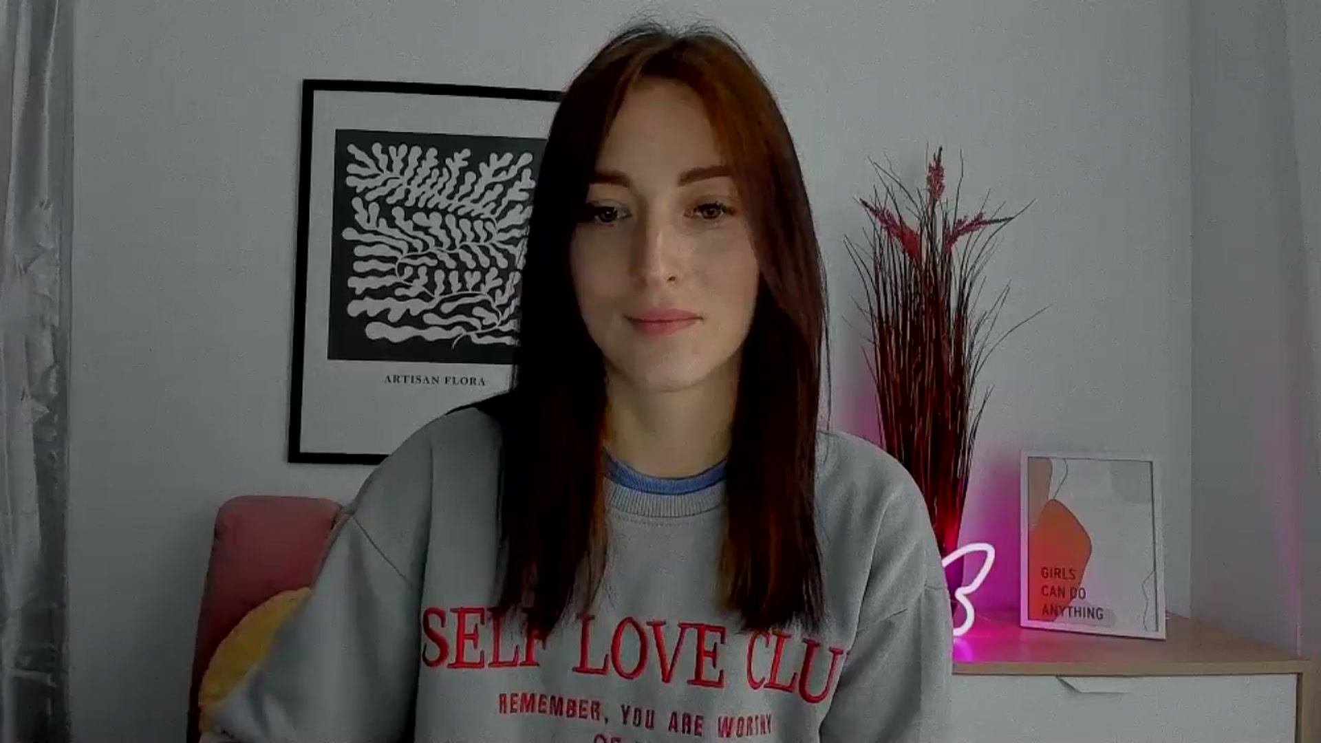Gallery image thumbnail from KiiraDream's myfreecams stream on, 05/14/2025, 11:13 image 3 of 20