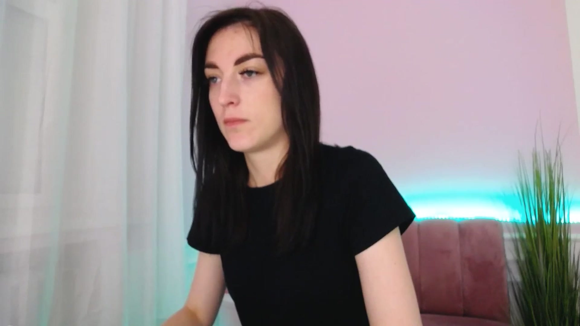Gallery image thumbnail from KiiraDream's myfreecams stream on, 05/25/2025, 11:01 image 16 of 20