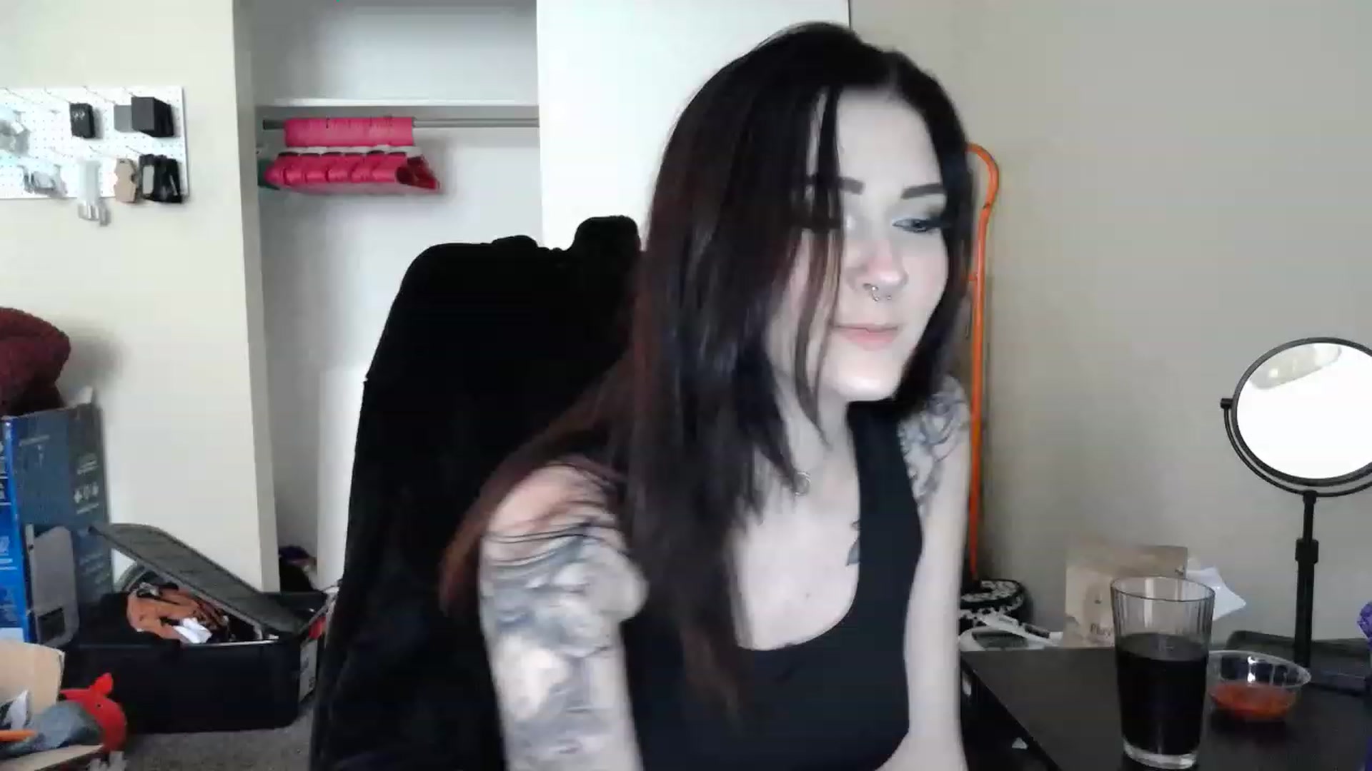 Gallery image thumbnail from KikiKadin's myfreecams stream on, 06/20/2023, 23:13 image 2 of 20