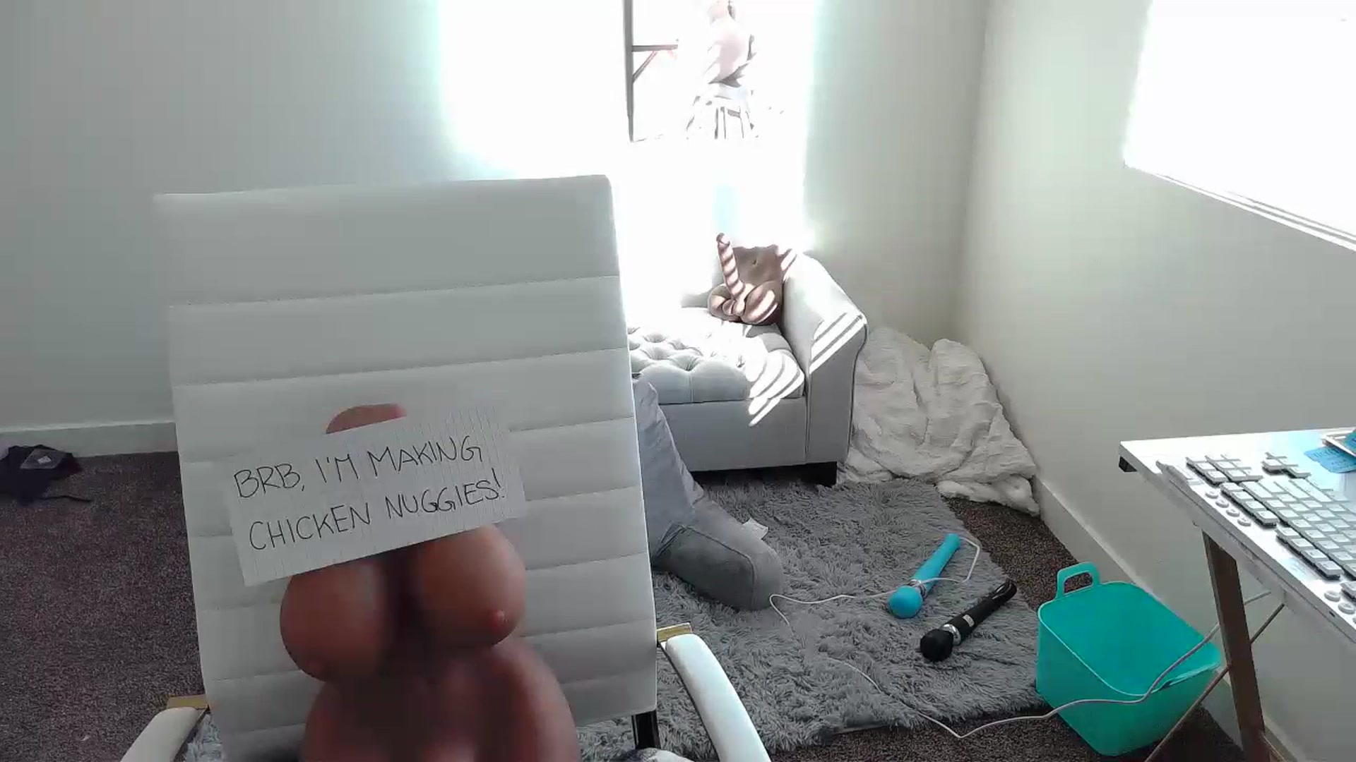 Gallery image thumbnail from KikiKadin's myfreecams stream on, 07/17/2023, 01:32 image 3 of 20