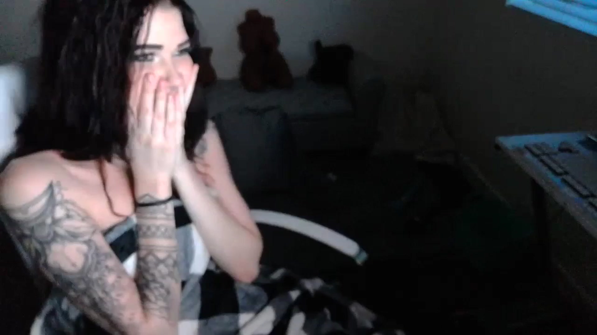 Gallery image thumbnail from KikiKadin's myfreecams stream on, 07/17/2023, 03:26 image 7 of 20