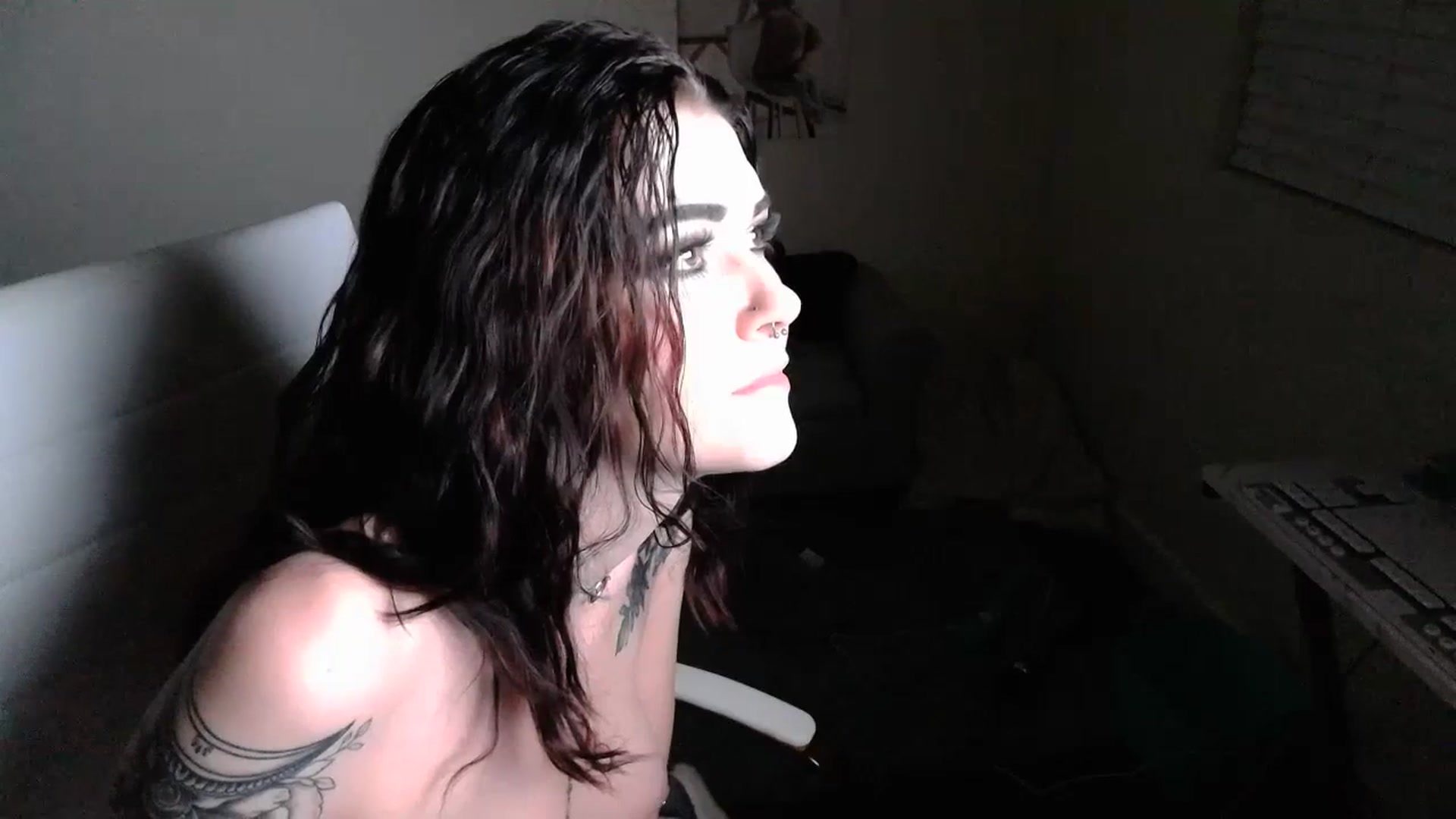 Gallery image thumbnail from KikiKadin's myfreecams stream on, 07/17/2023, 04:32 image 18 of 20