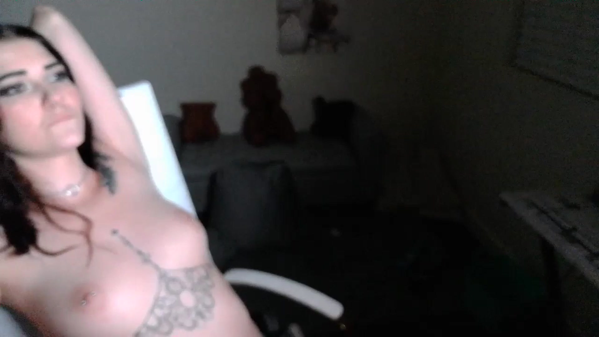 Gallery image thumbnail from KikiKadin's myfreecams stream on, 07/17/2023, 04:32 image 14 of 20
