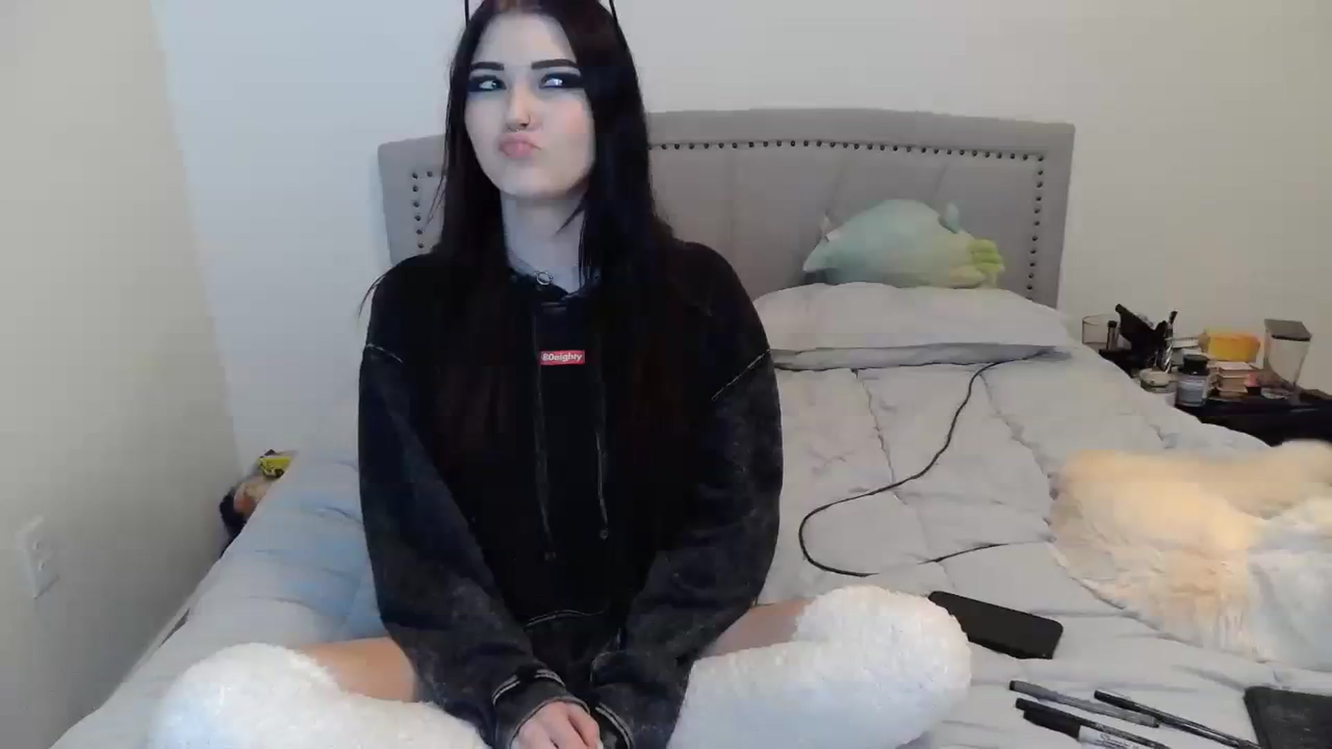 Gallery image thumbnail from KikiKadin's myfreecams stream on, 08/14/2023, 05:43 image 2 of 20