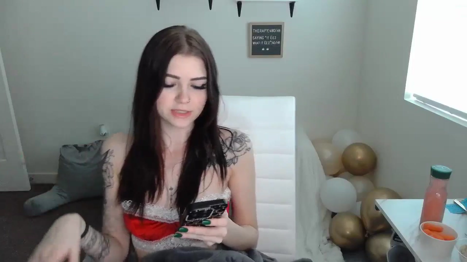Gallery image thumbnail from KikiKadin's myfreecams stream on, 12/14/2023, 23:14 image 9 of 20