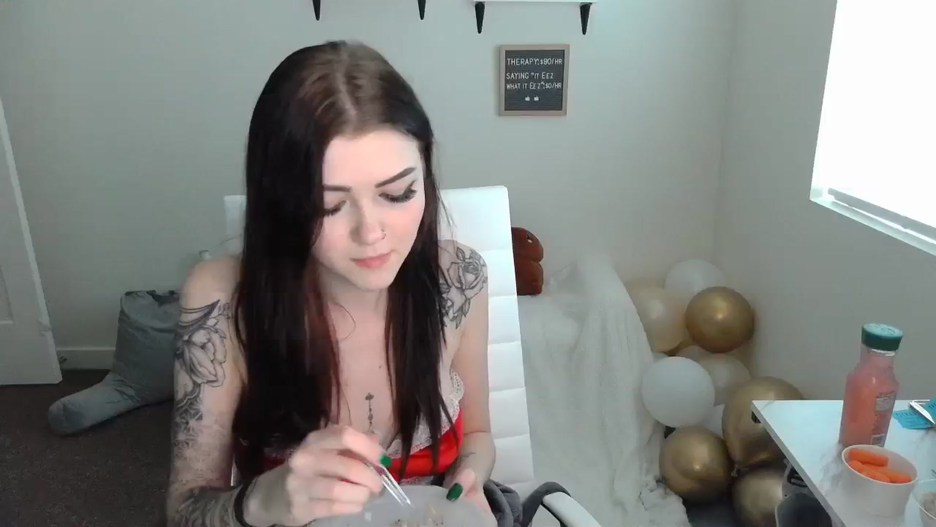 Gallery image thumbnail from KikiKadin's myfreecams stream on, 12/14/2023, 23:14 image 10 of 20