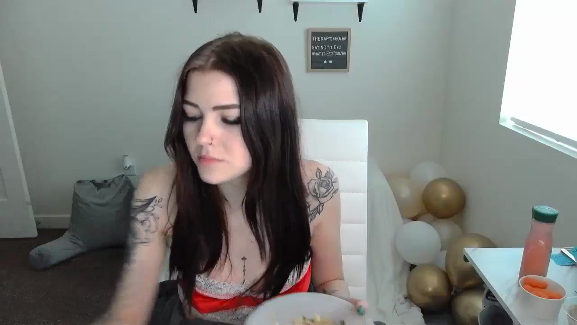 Gallery image thumbnail from KikiKadin's myfreecams stream on, 12/14/2023, 23:14 image 5 of 20