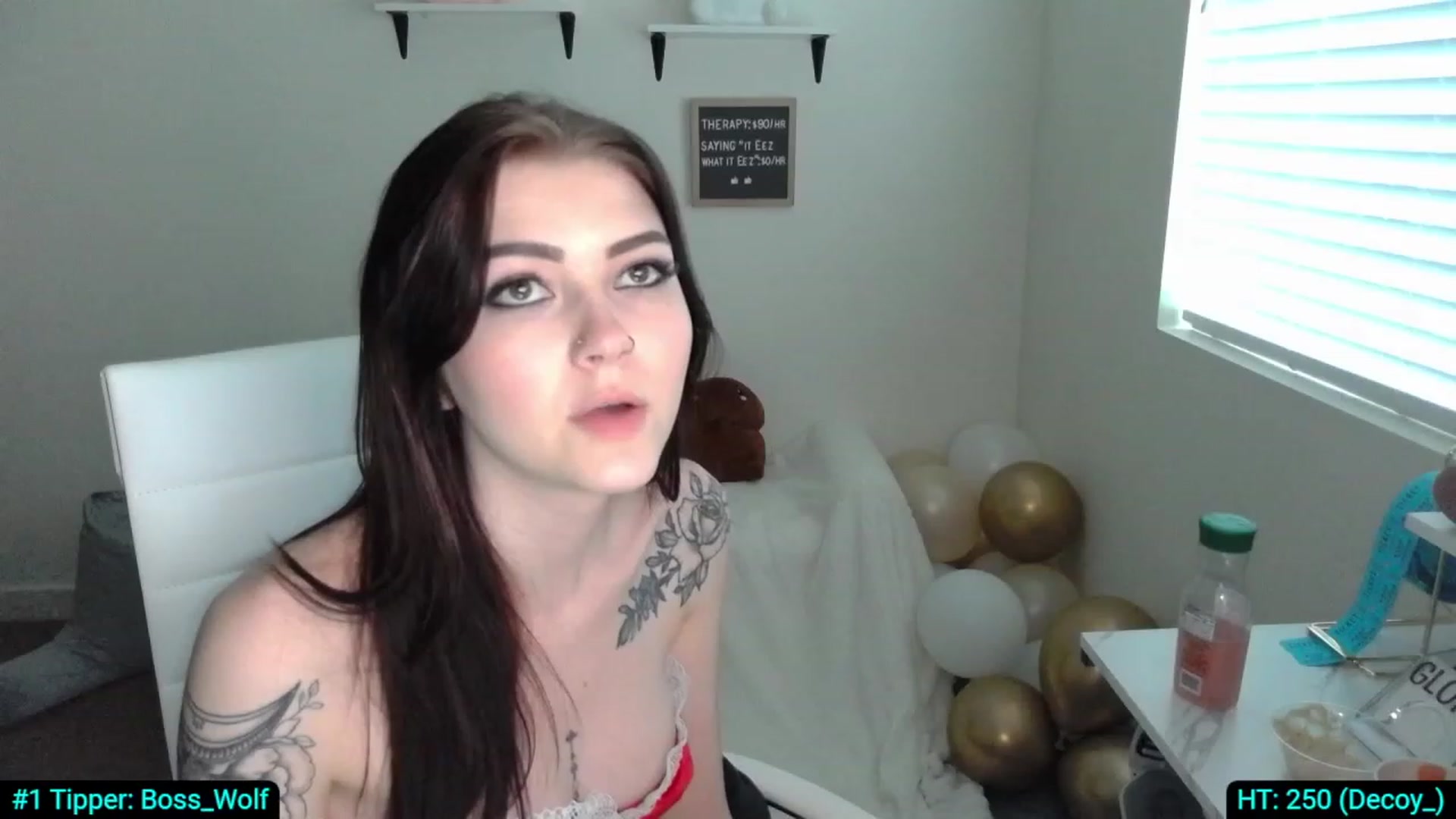 Gallery image thumbnail from KikiKadin's myfreecams stream on, 12/14/2023, 23:49 image 13 of 20