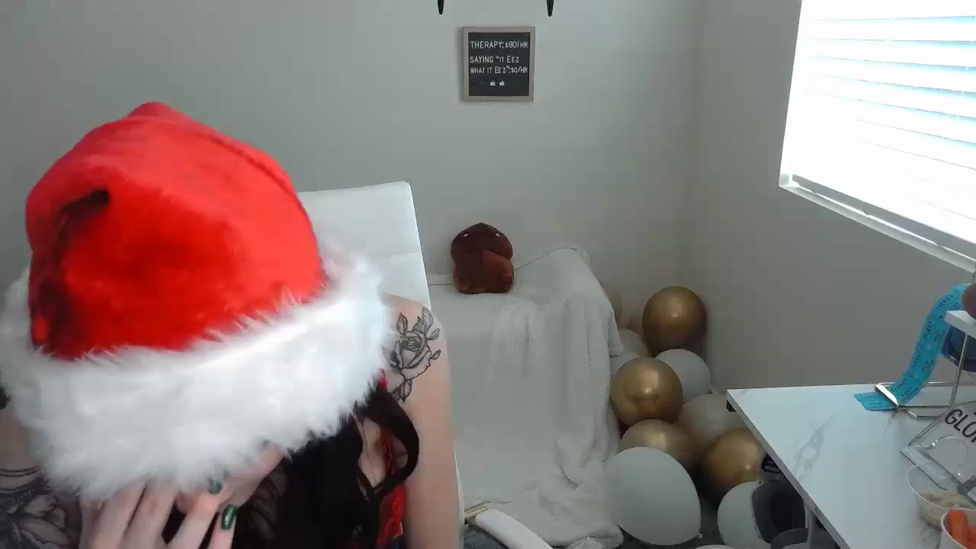 Gallery image thumbnail from KikiKadin's myfreecams stream on, 12/15/2023, 23:11 image 17 of 20