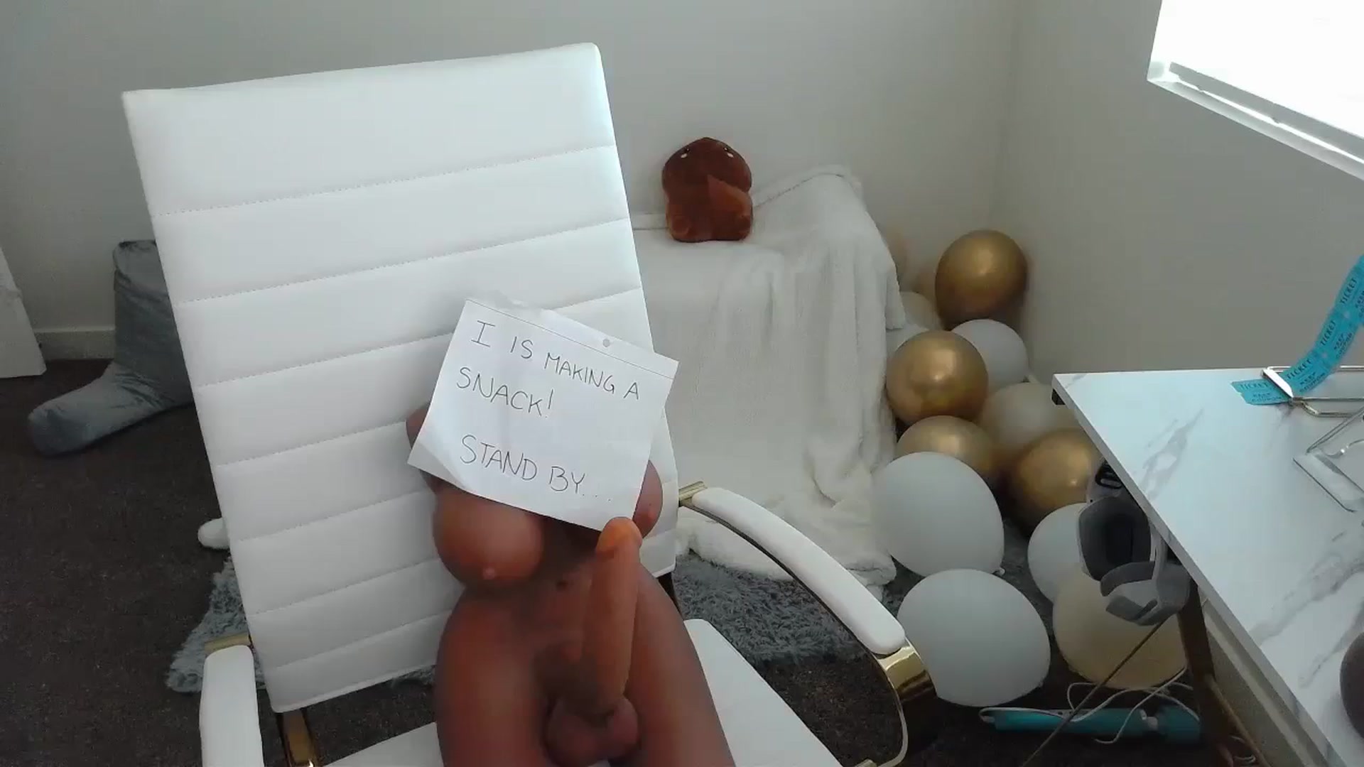 Gallery image thumbnail from KikiKadin's myfreecams stream on, 12/15/2023, 23:11 image 11 of 20