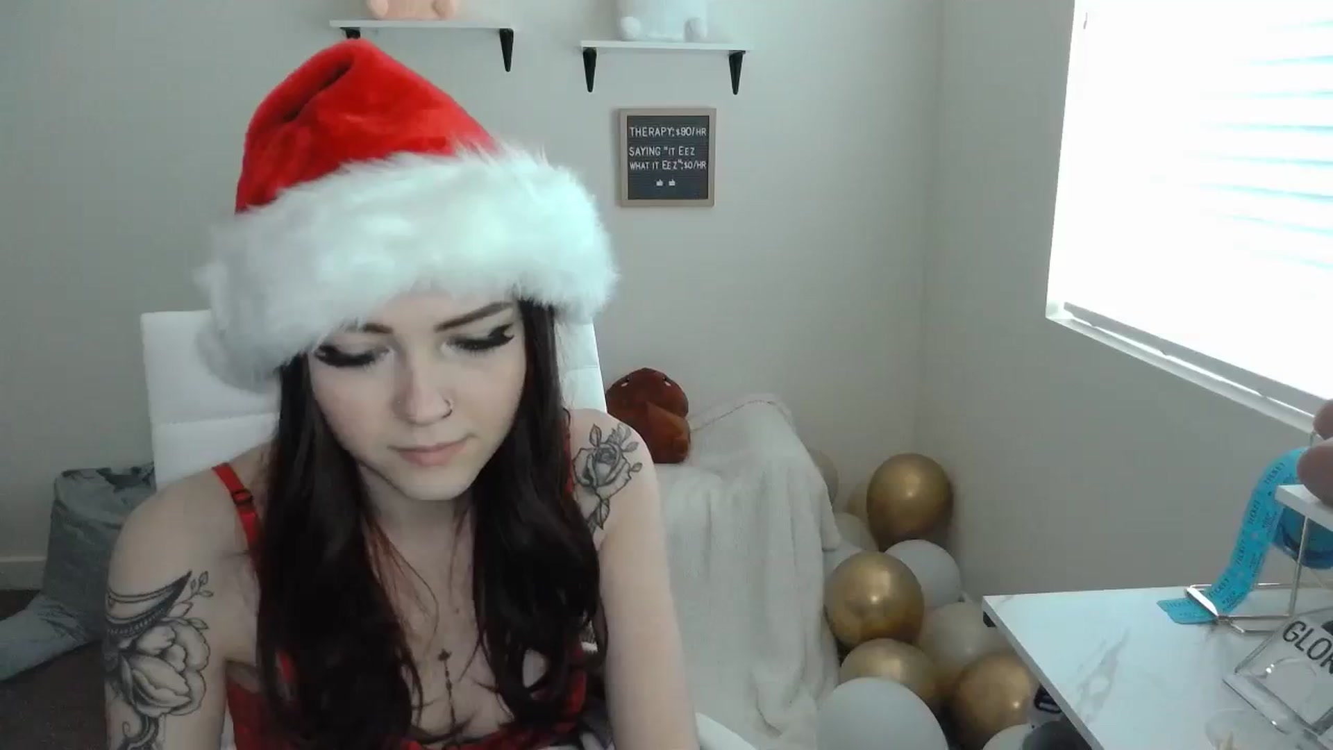 Gallery image thumbnail from KikiKadin's myfreecams stream on, 12/15/2023, 23:34 image 12 of 20