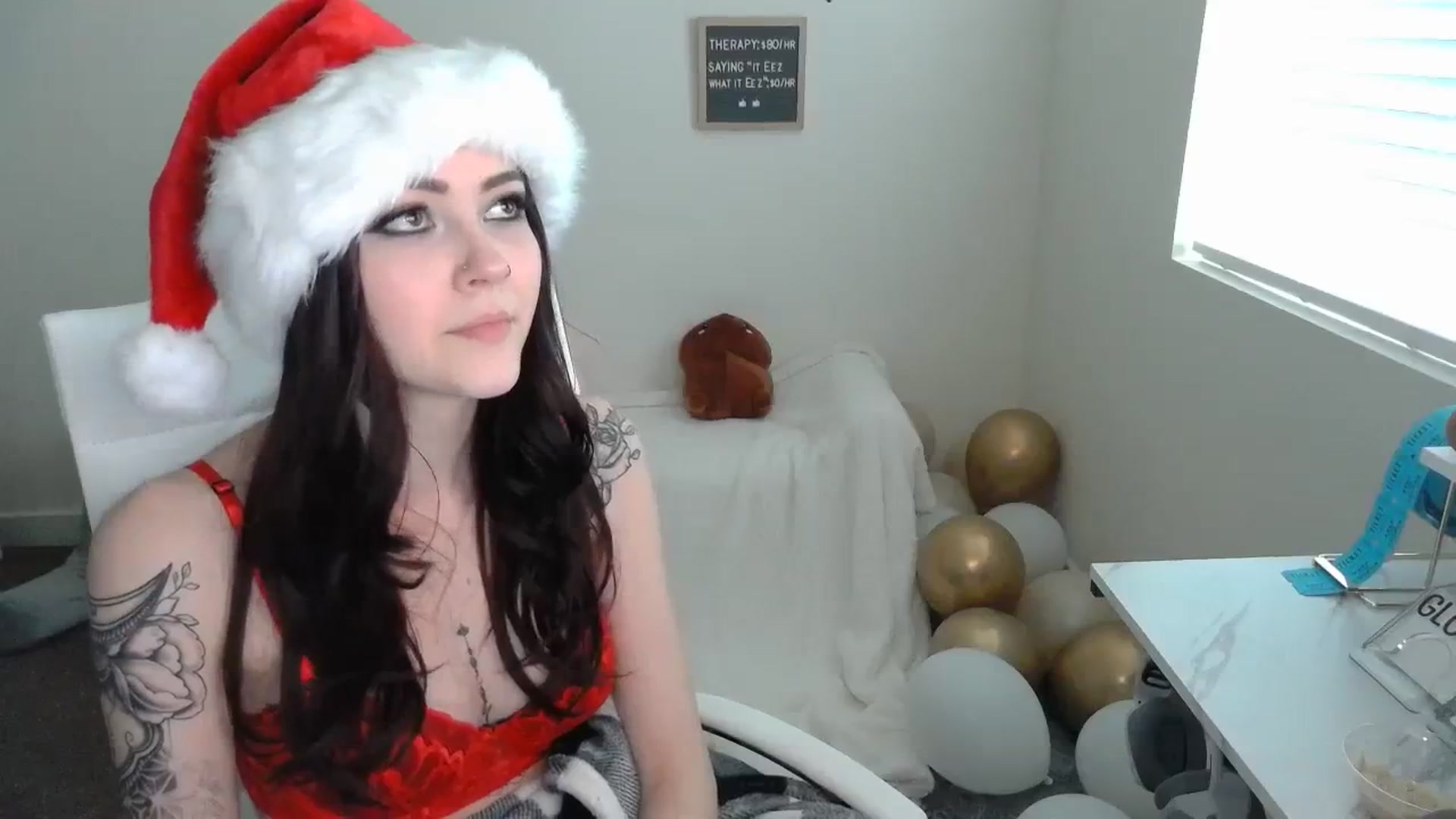 Gallery image thumbnail from KikiKadin's myfreecams stream on, 12/15/2023, 23:34 image 3 of 20