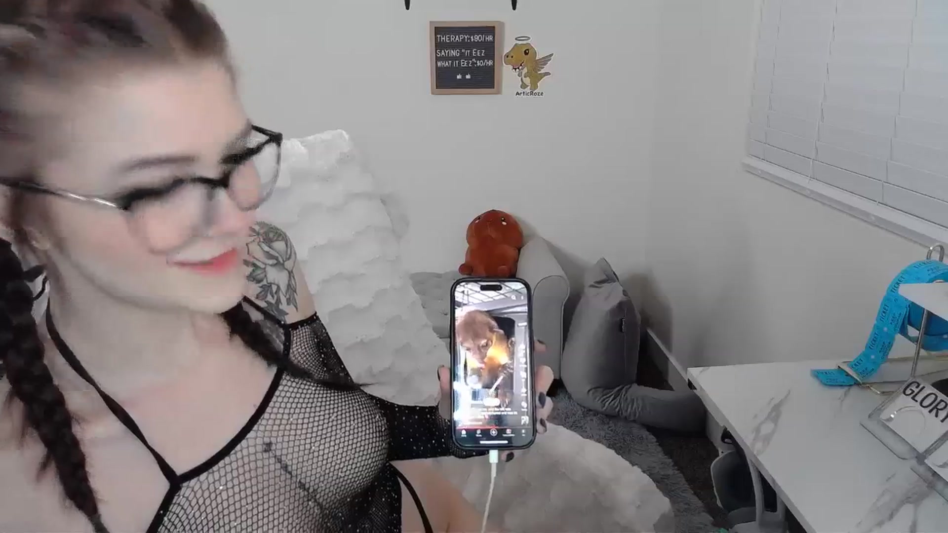 Gallery image thumbnail from KikiKadin's myfreecams stream on, 01/14/2024, 05:24 image 5 of 20