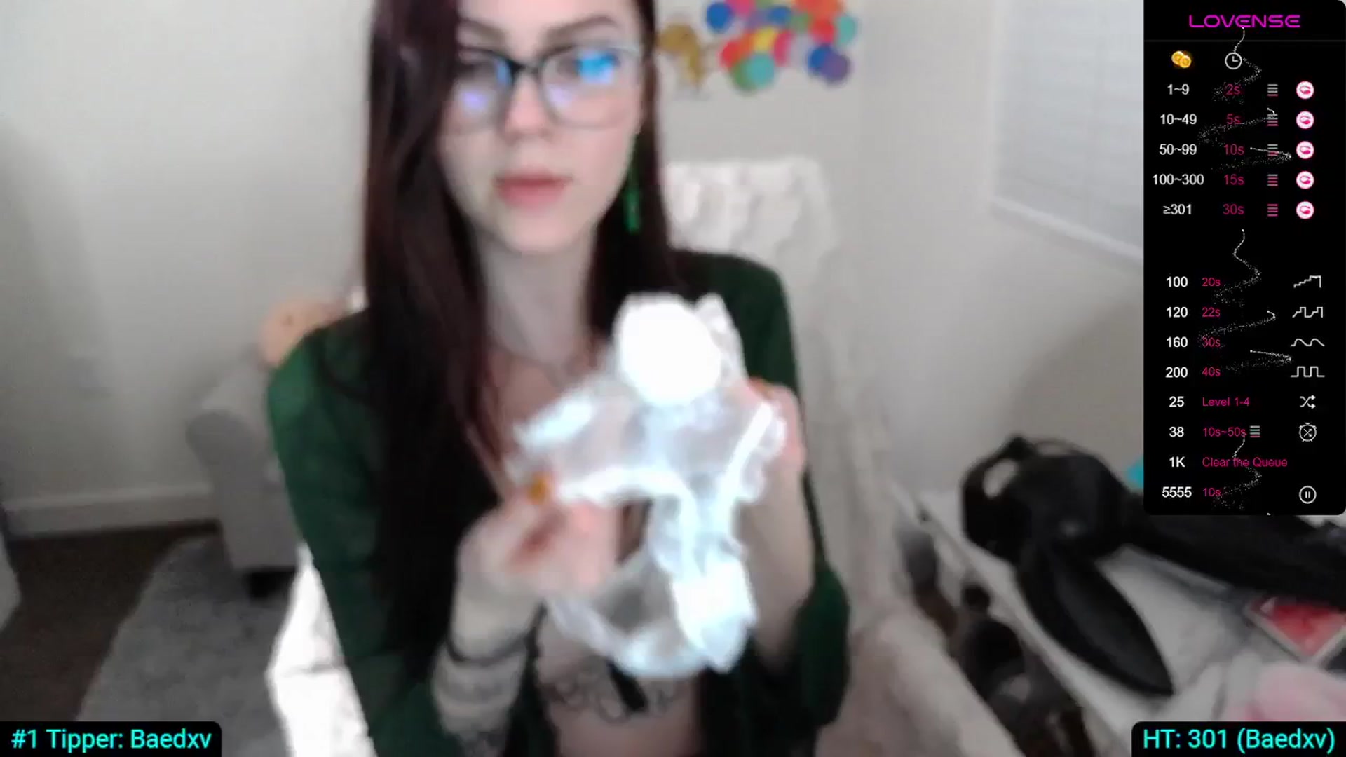Gallery image thumbnail from KikiKadin's myfreecams stream on, 03/18/2024, 03:25 image 7 of 20