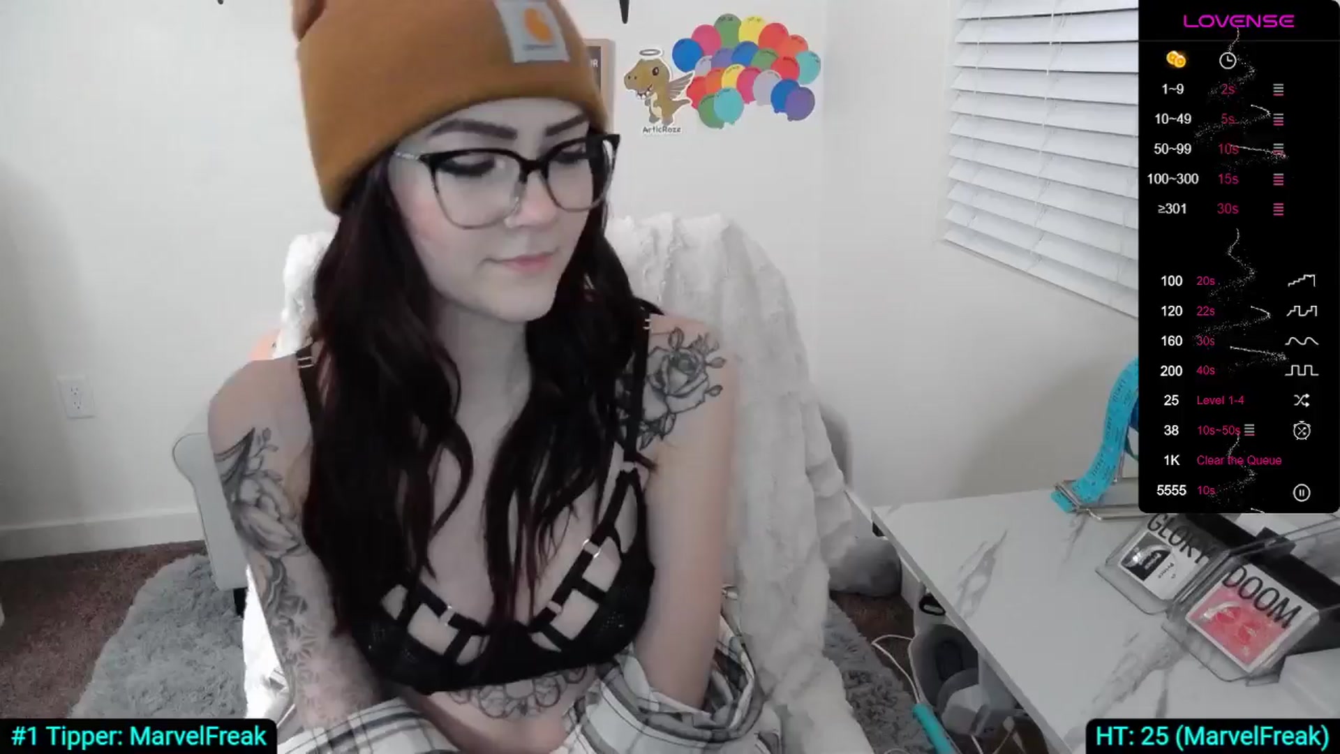 Gallery image thumbnail from KikiKadin's myfreecams stream on, 03/29/2024, 05:15 image 1 of 20