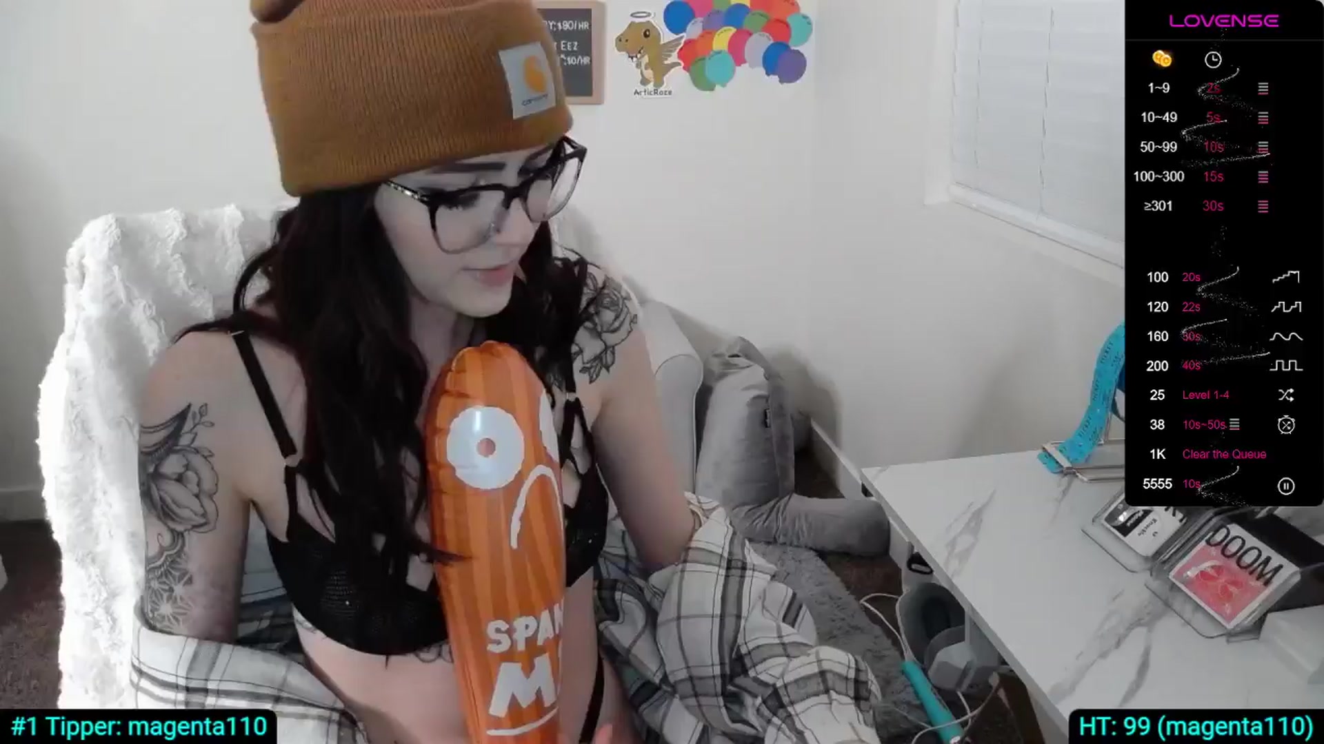 Gallery image thumbnail from KikiKadin's myfreecams stream on, 03/29/2024, 05:15 image 6 of 20