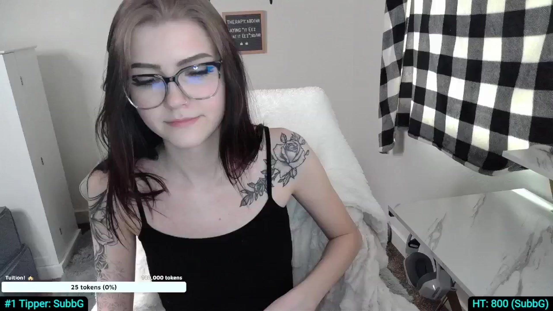 Gallery image thumbnail from KikiKadin's myfreecams stream on, 04/23/2024, 03:27 image 4 of 20