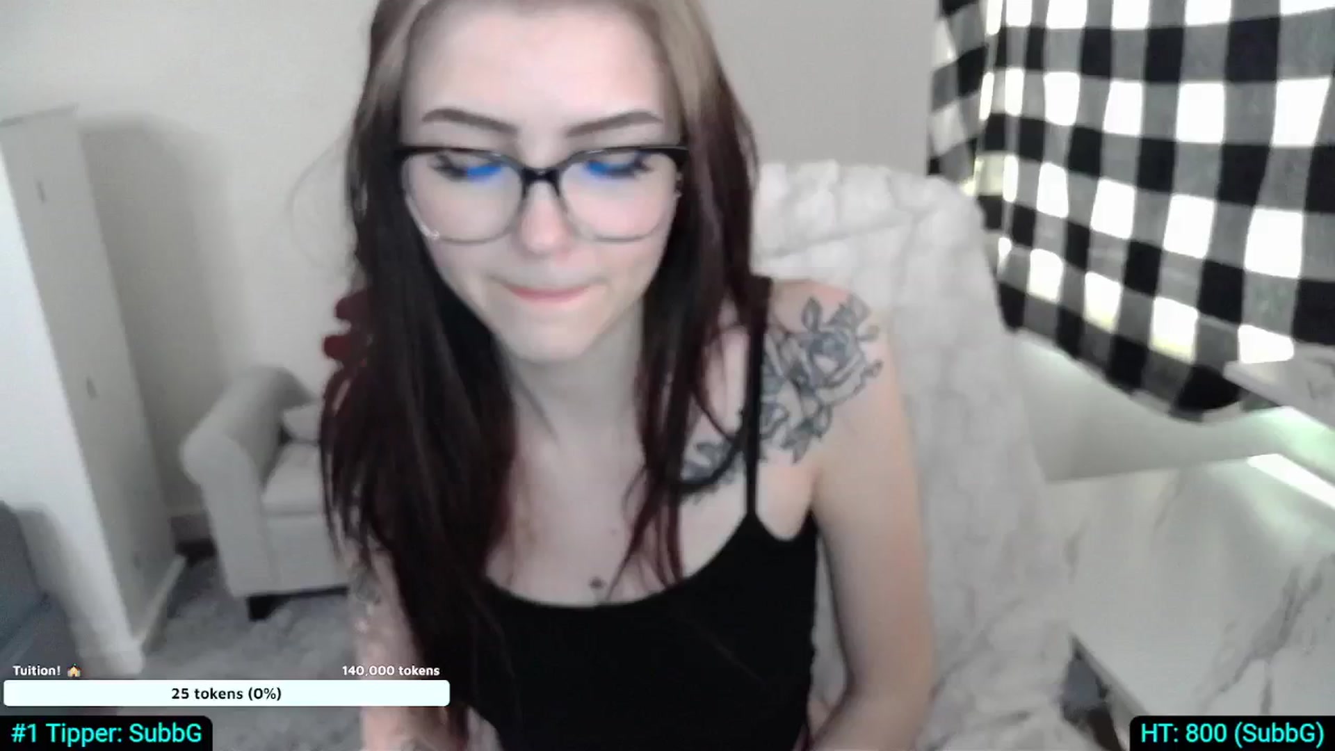 Gallery image thumbnail from KikiKadin's myfreecams stream on, 04/23/2024, 03:27 image 2 of 20