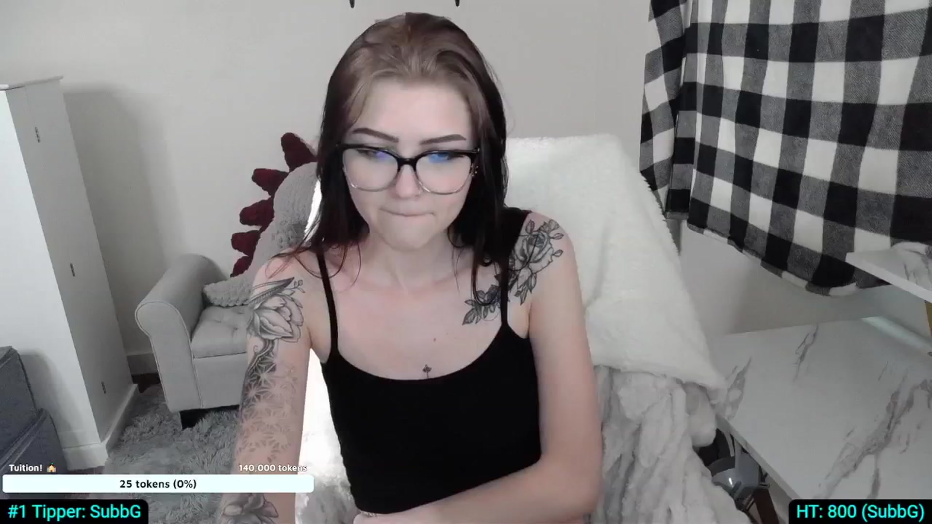 Gallery image thumbnail from KikiKadin's myfreecams stream on, 04/23/2024, 04:33 image 7 of 20