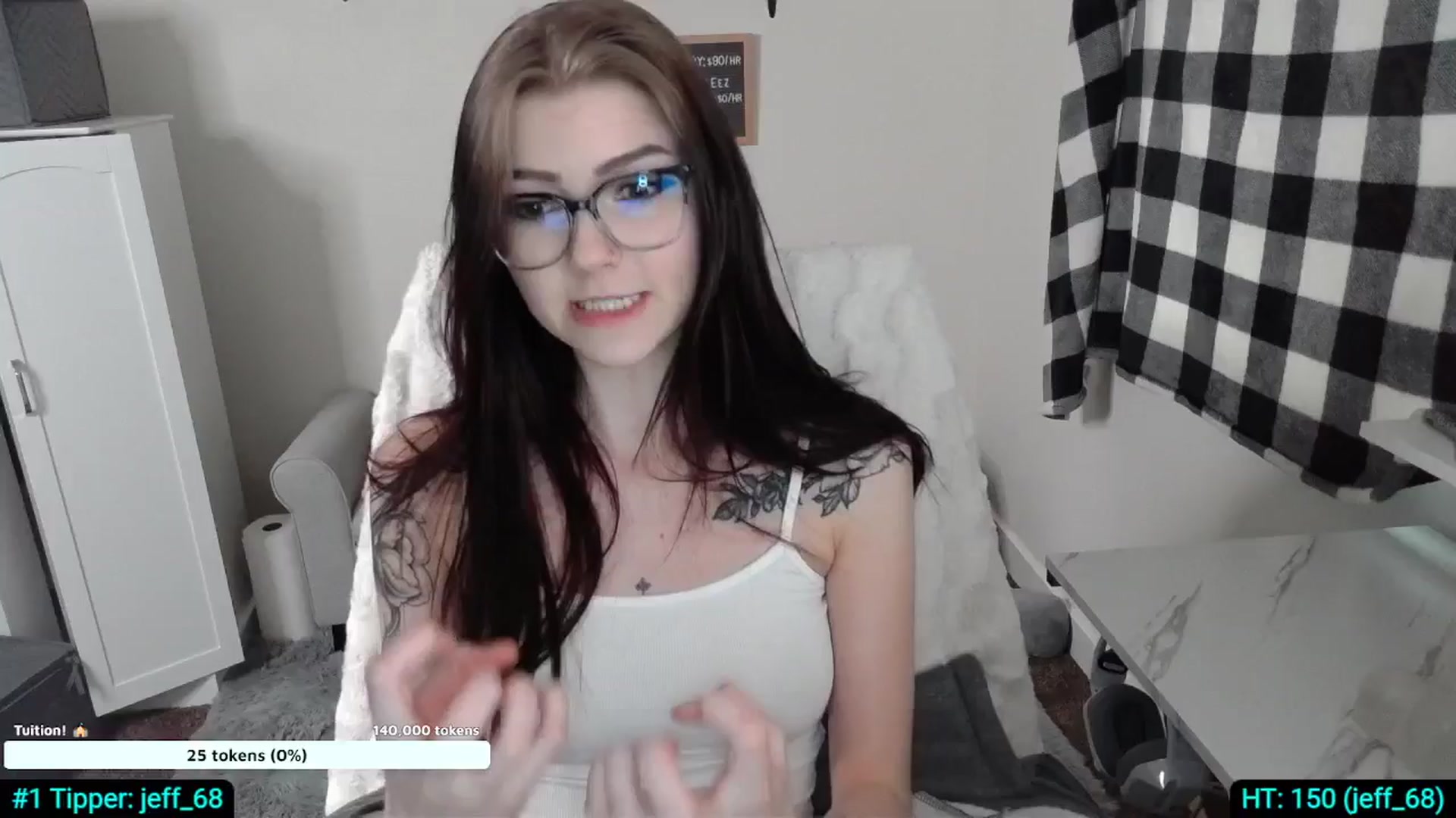 Gallery image thumbnail from KikiKadin's myfreecams stream on, 04/28/2024, 24:55 image 10 of 20