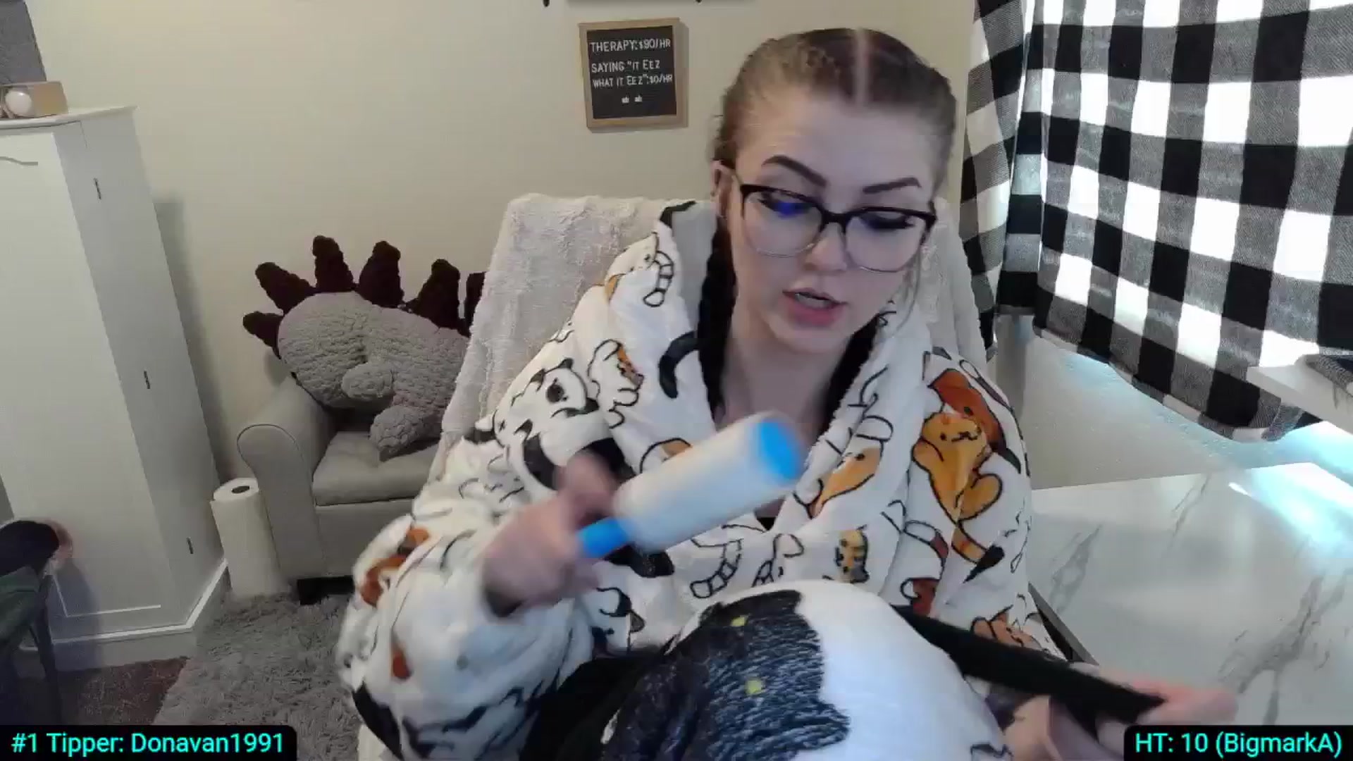 Gallery image thumbnail from KikiKadin's myfreecams stream on, 05/06/2024, 22:49 image 16 of 20